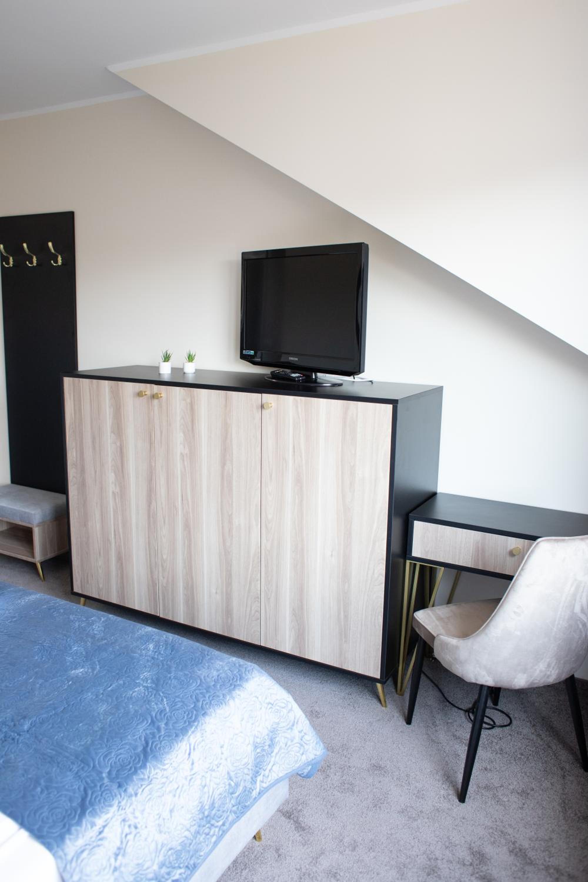 Deluxe Double Room with Balcony photo 2
