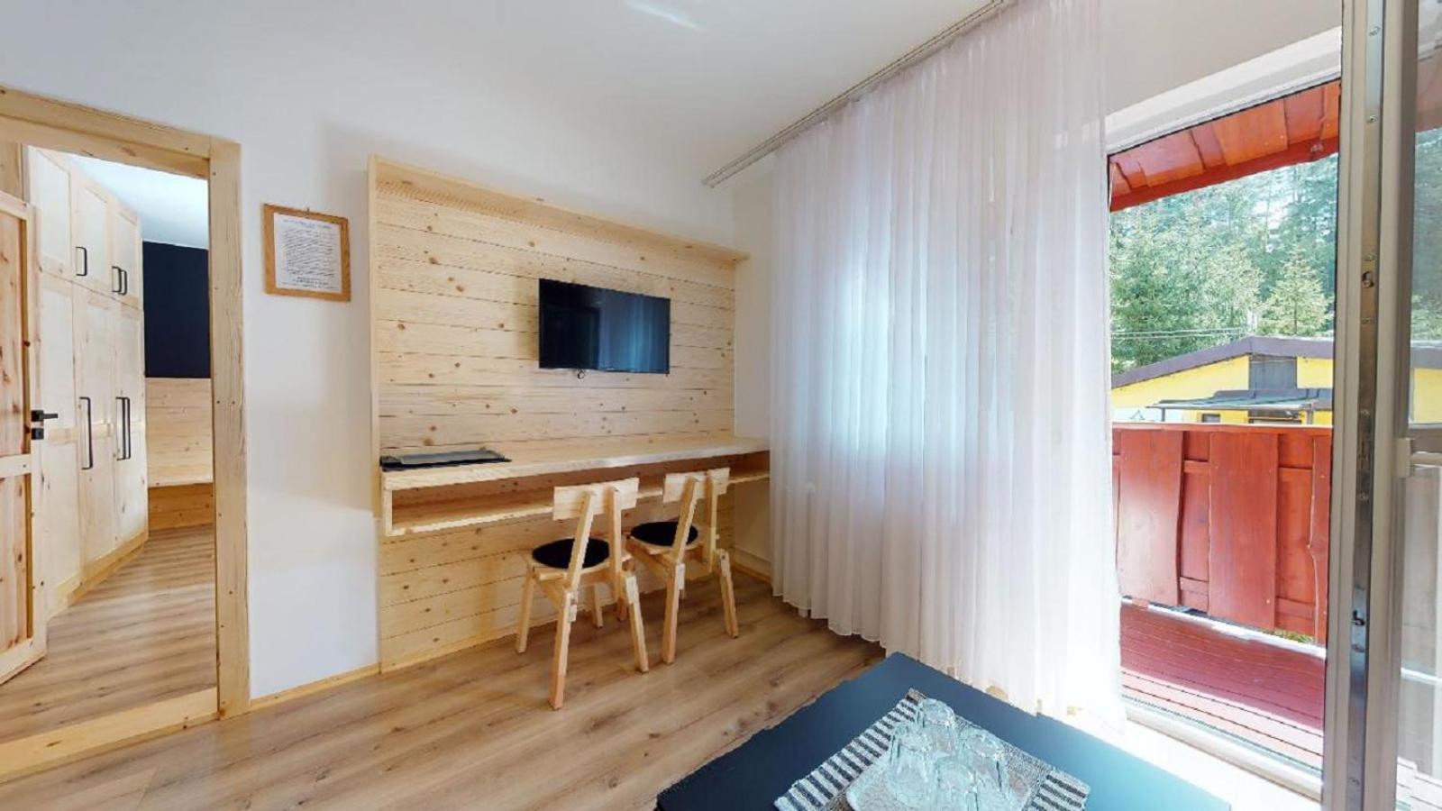 Family Room with Balcony photo 1