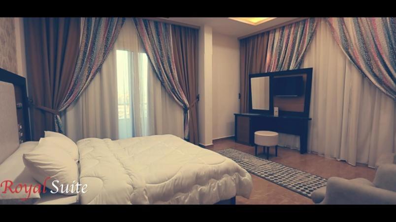 Superior Suite - Photo 8