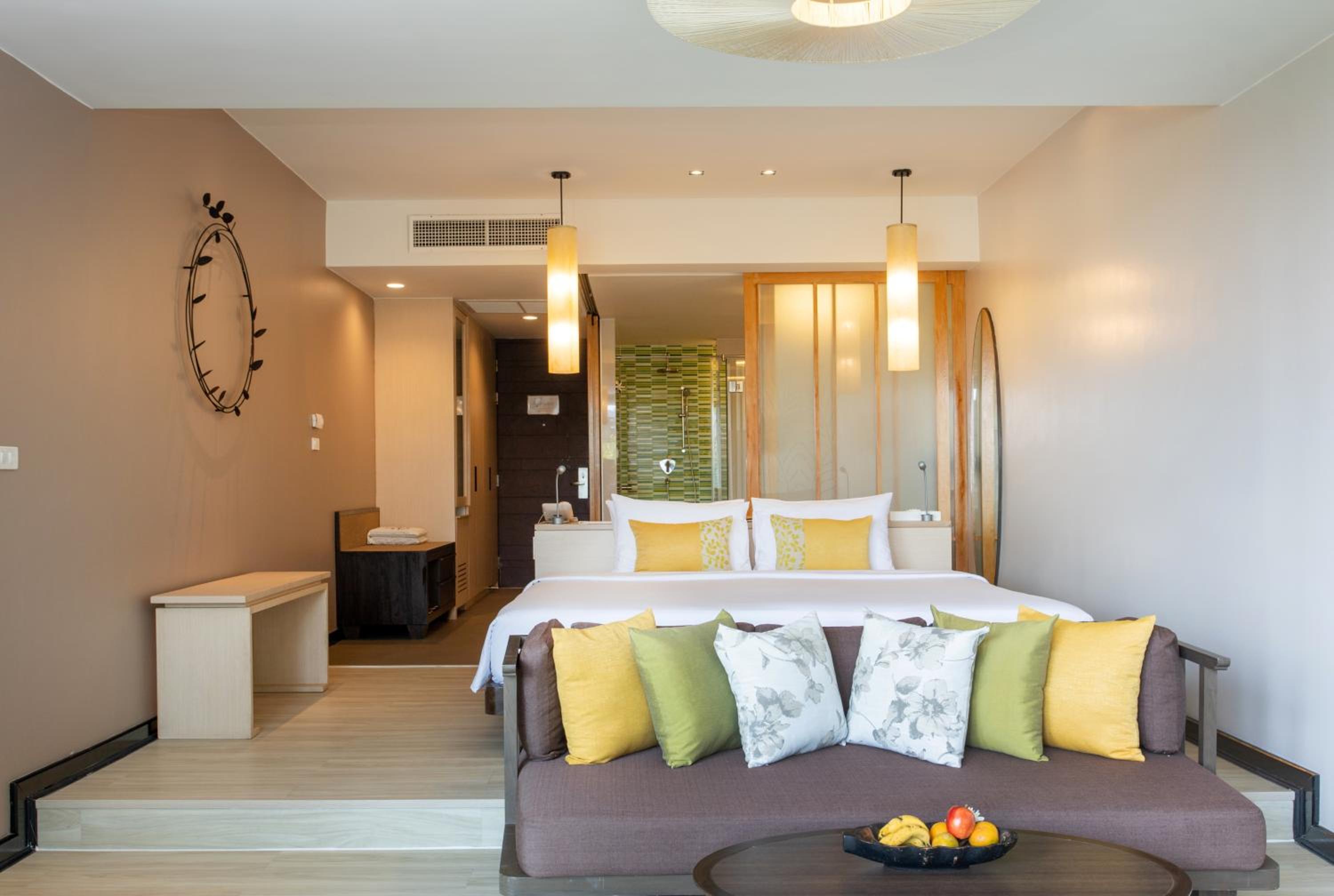 Relax in luxury with beautiful decor and comfort.