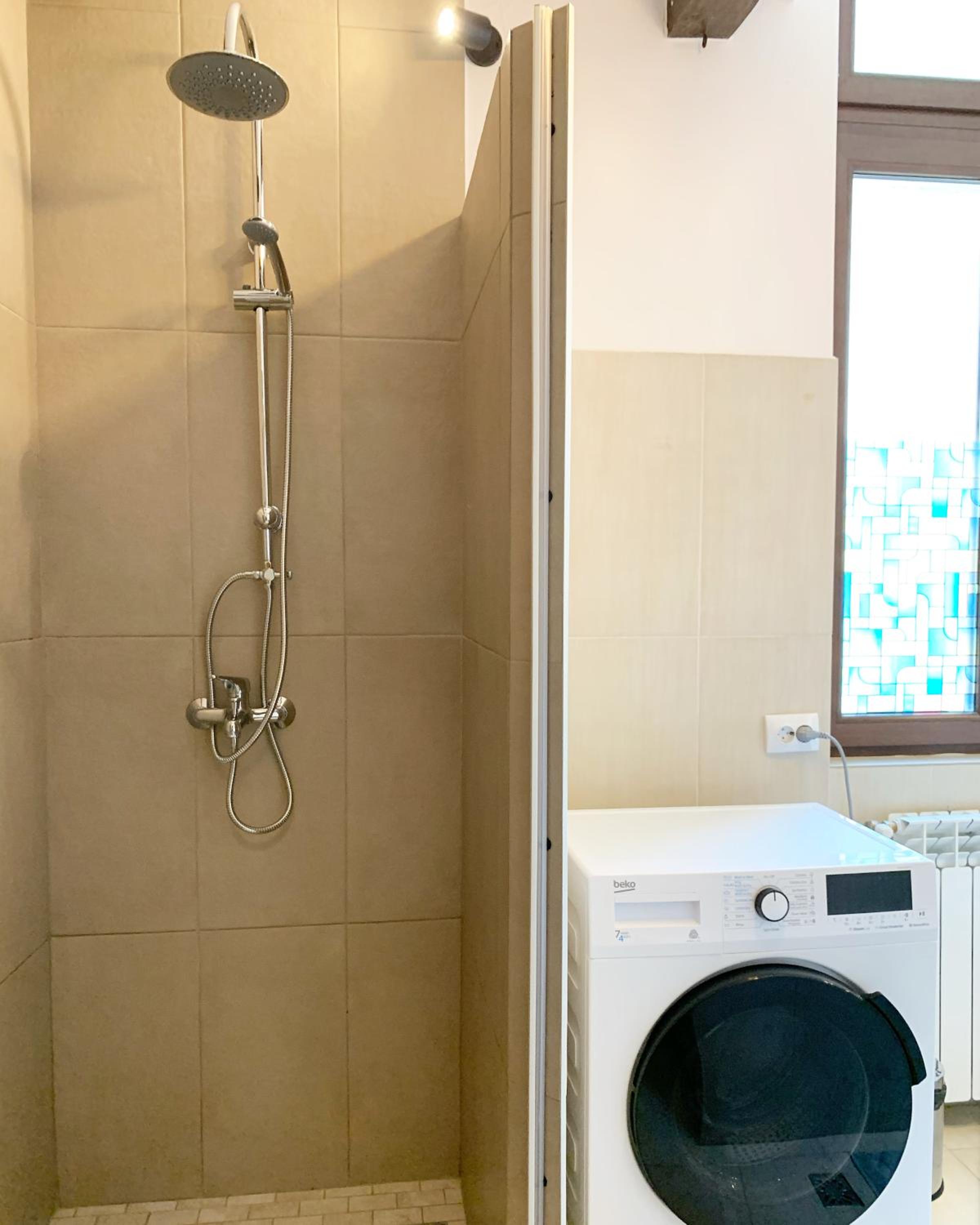 Two-Bedroom Apartment - Photo 14