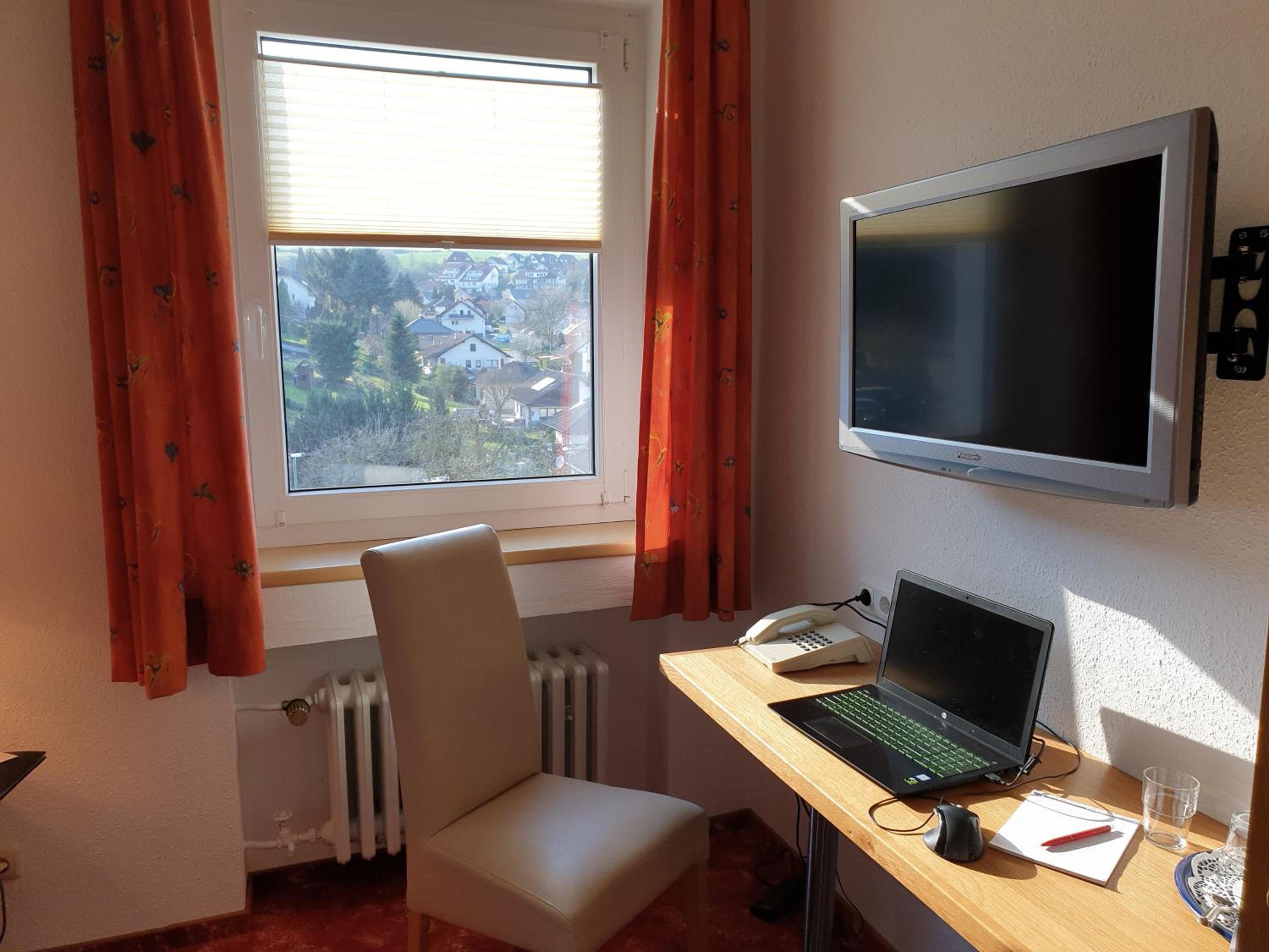 Standard Double Room - Photo 2