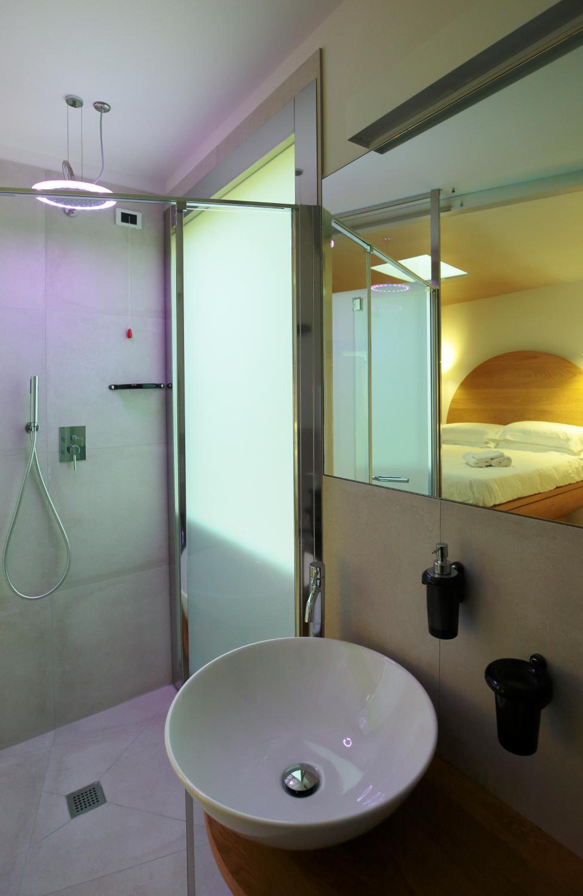 Double Room - Photo 10