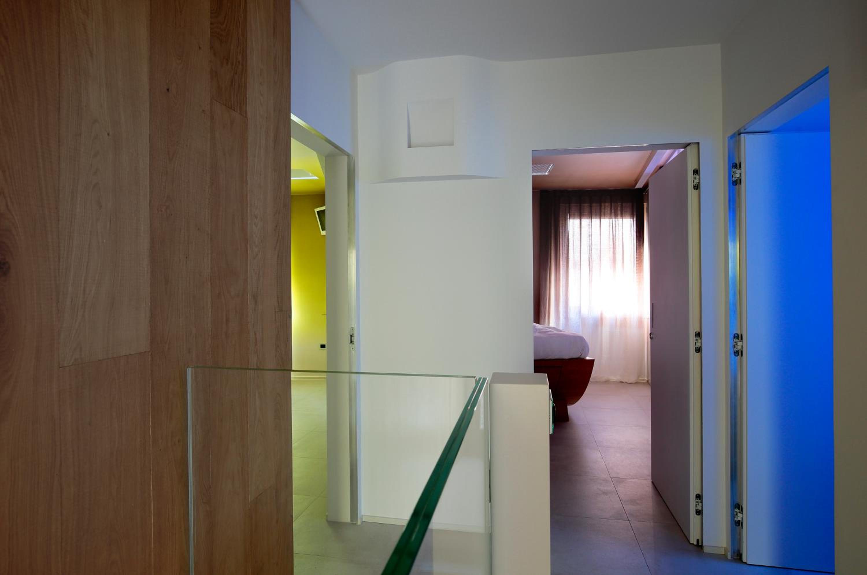 Double Room - Photo 11