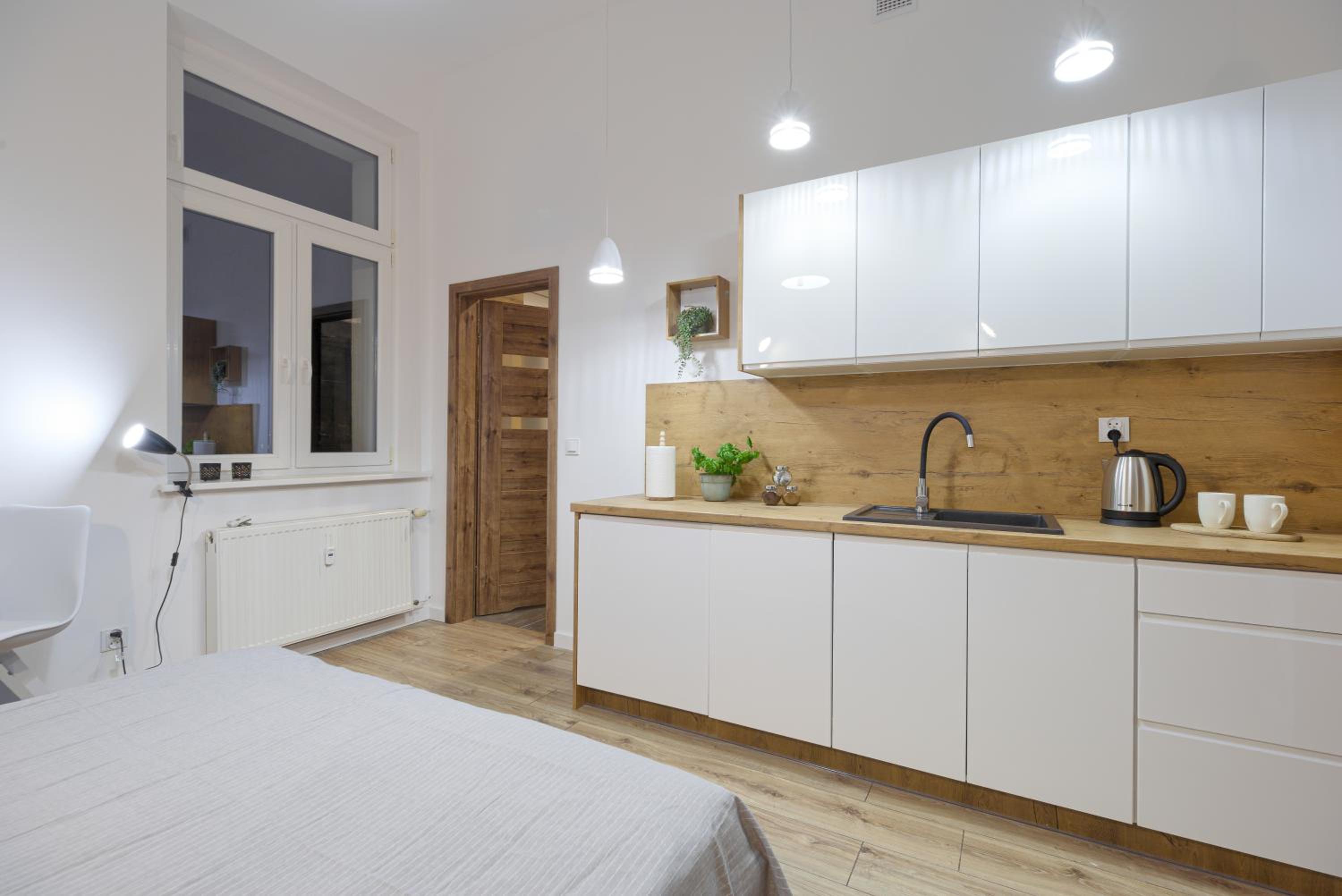 One-Bedroom Apartment - Photo 9