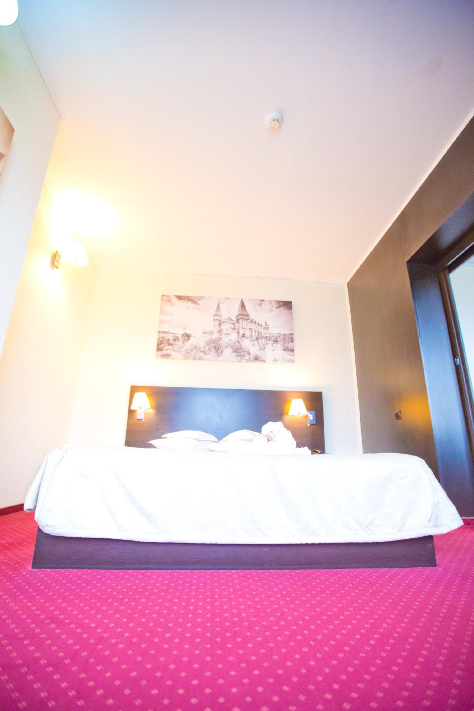 Apartment - Photo 11