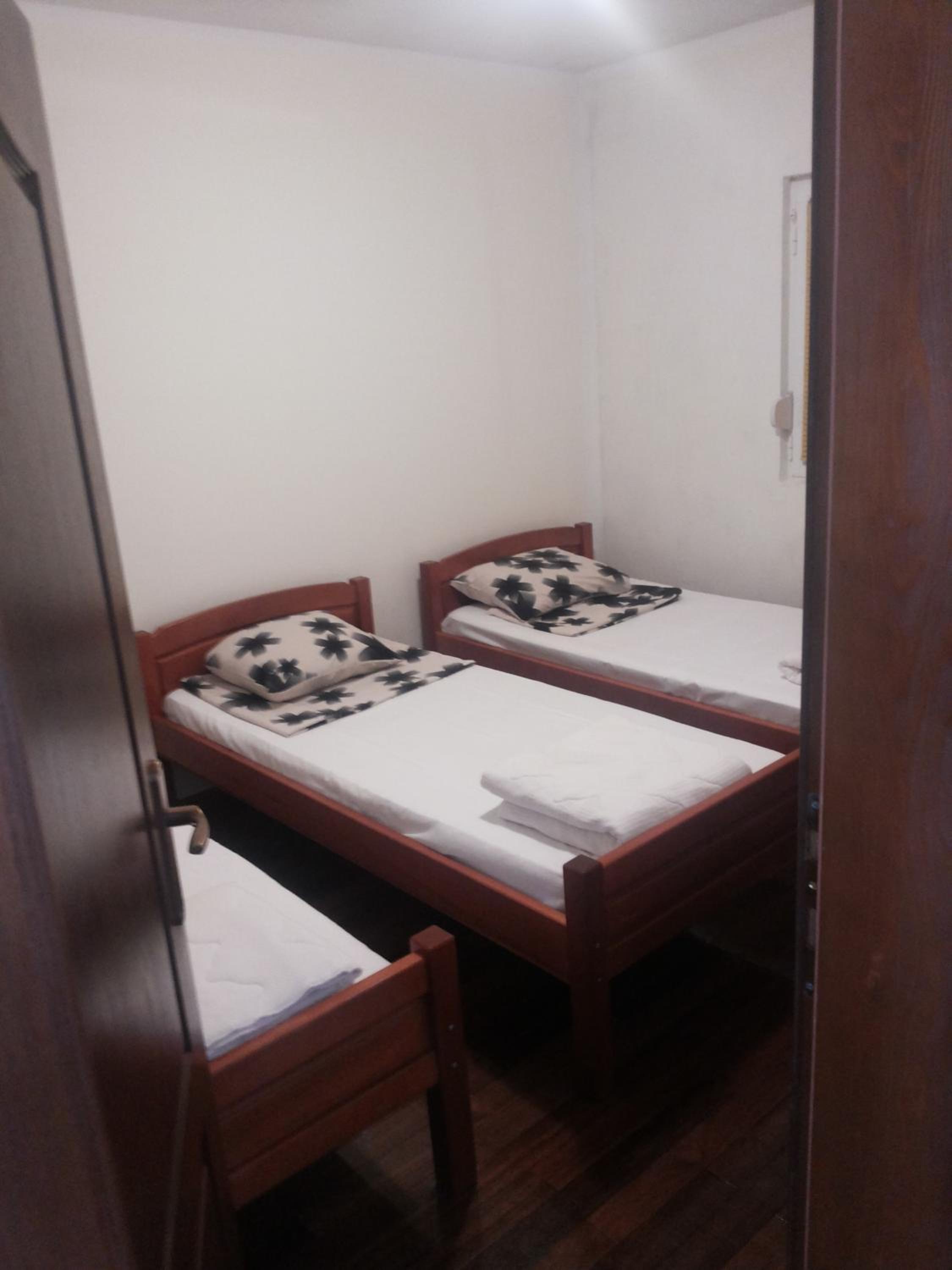 One-Bedroom Apartment with Balcony and Sea View - Photo 28