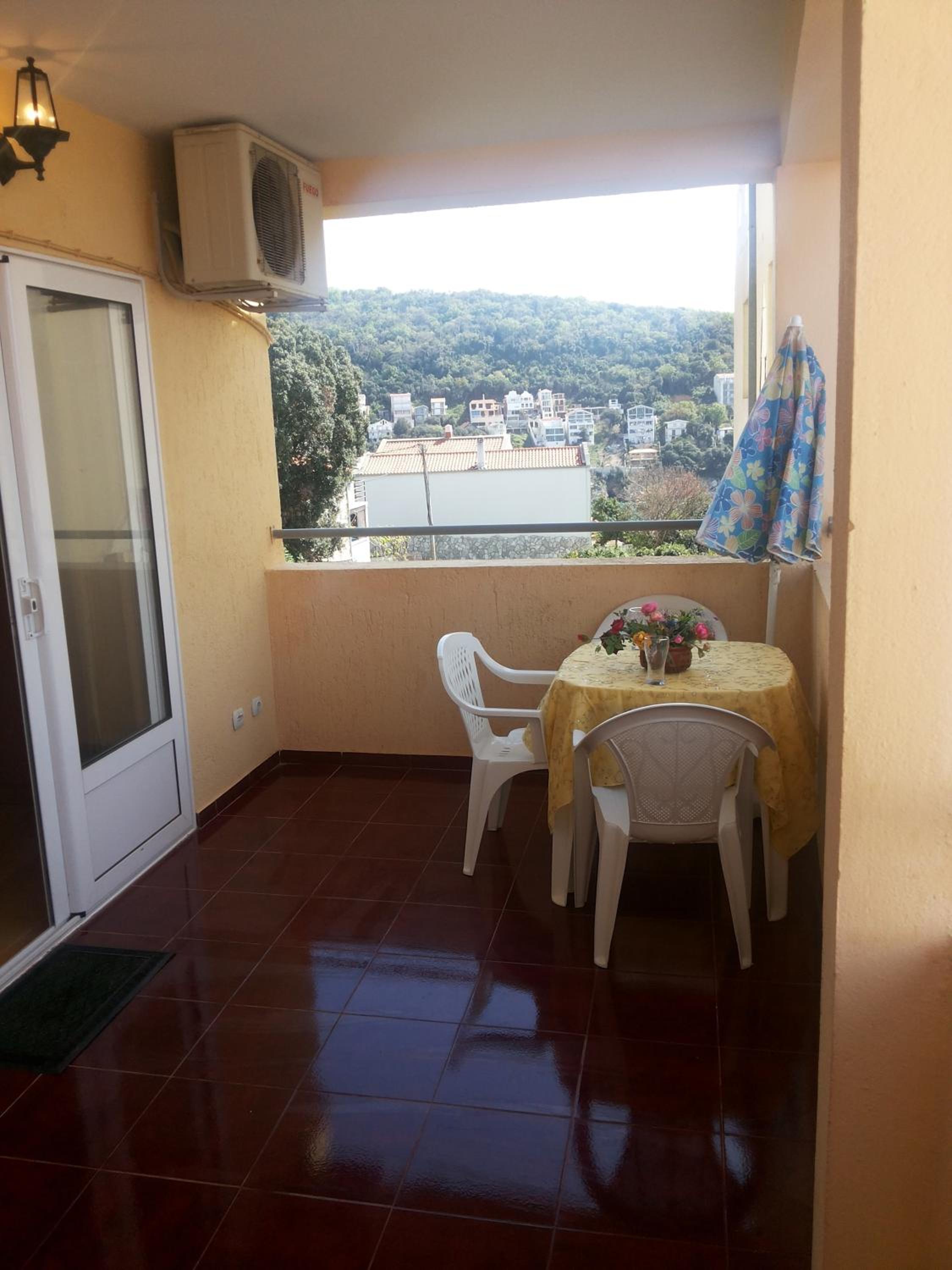 Studio with Balcony and Sea View - Photo 7