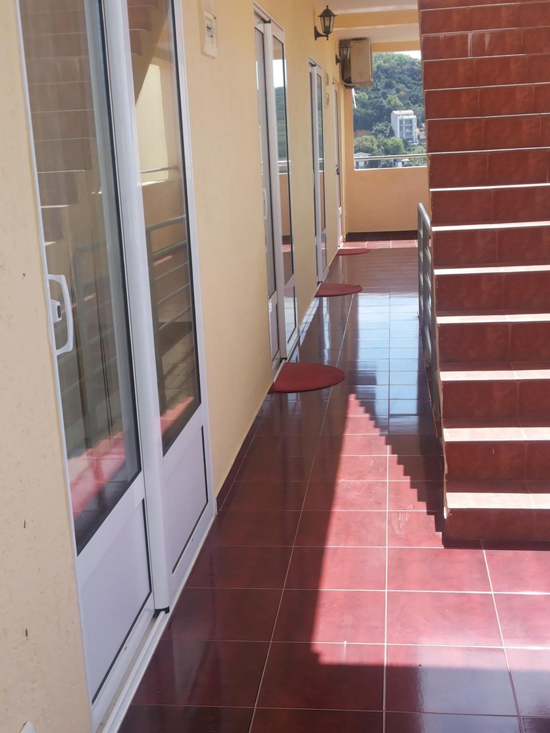 Studio with Balcony and Sea View - Photo 6