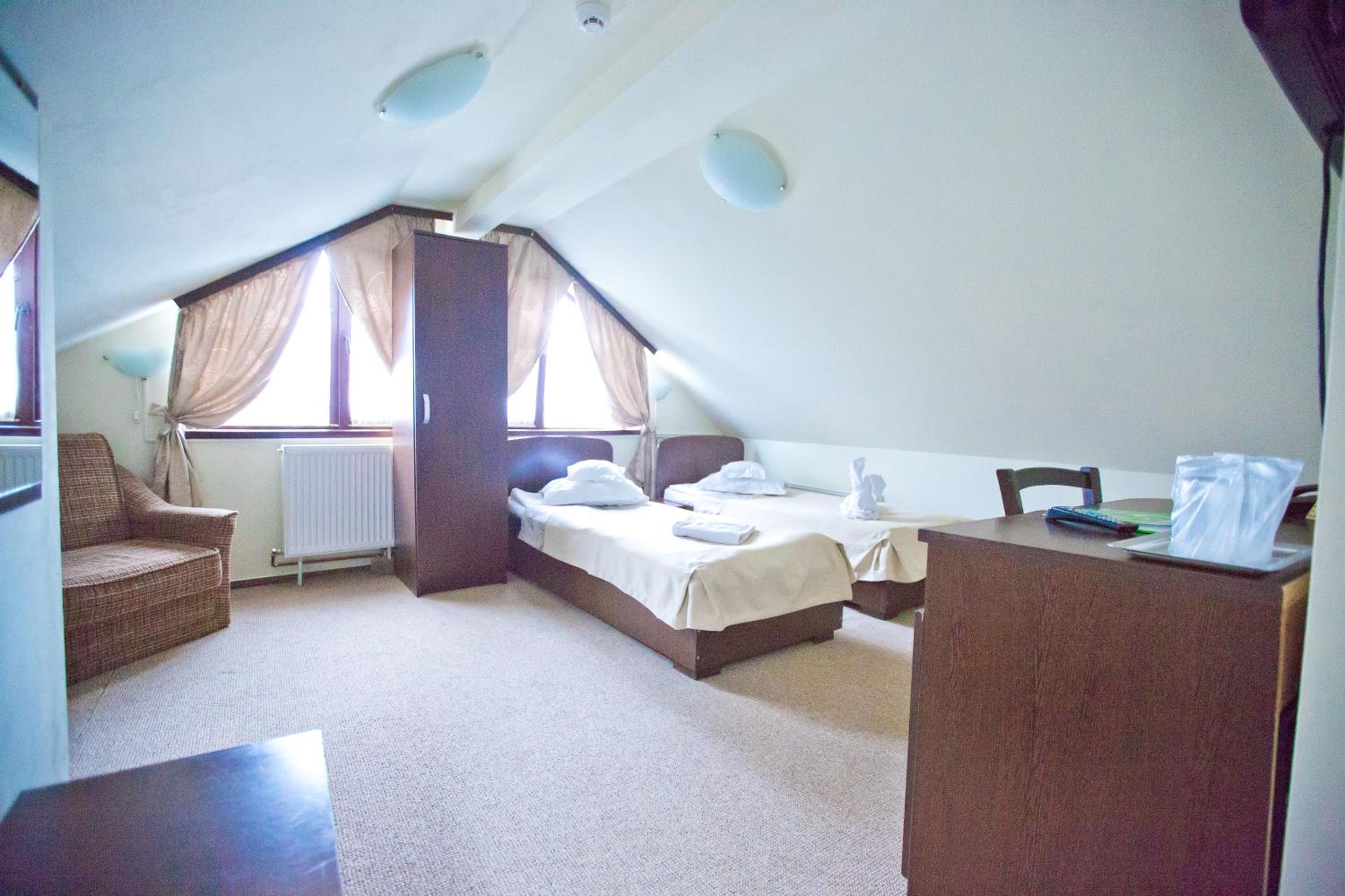 Economy Double or Twin Room - Photo 6