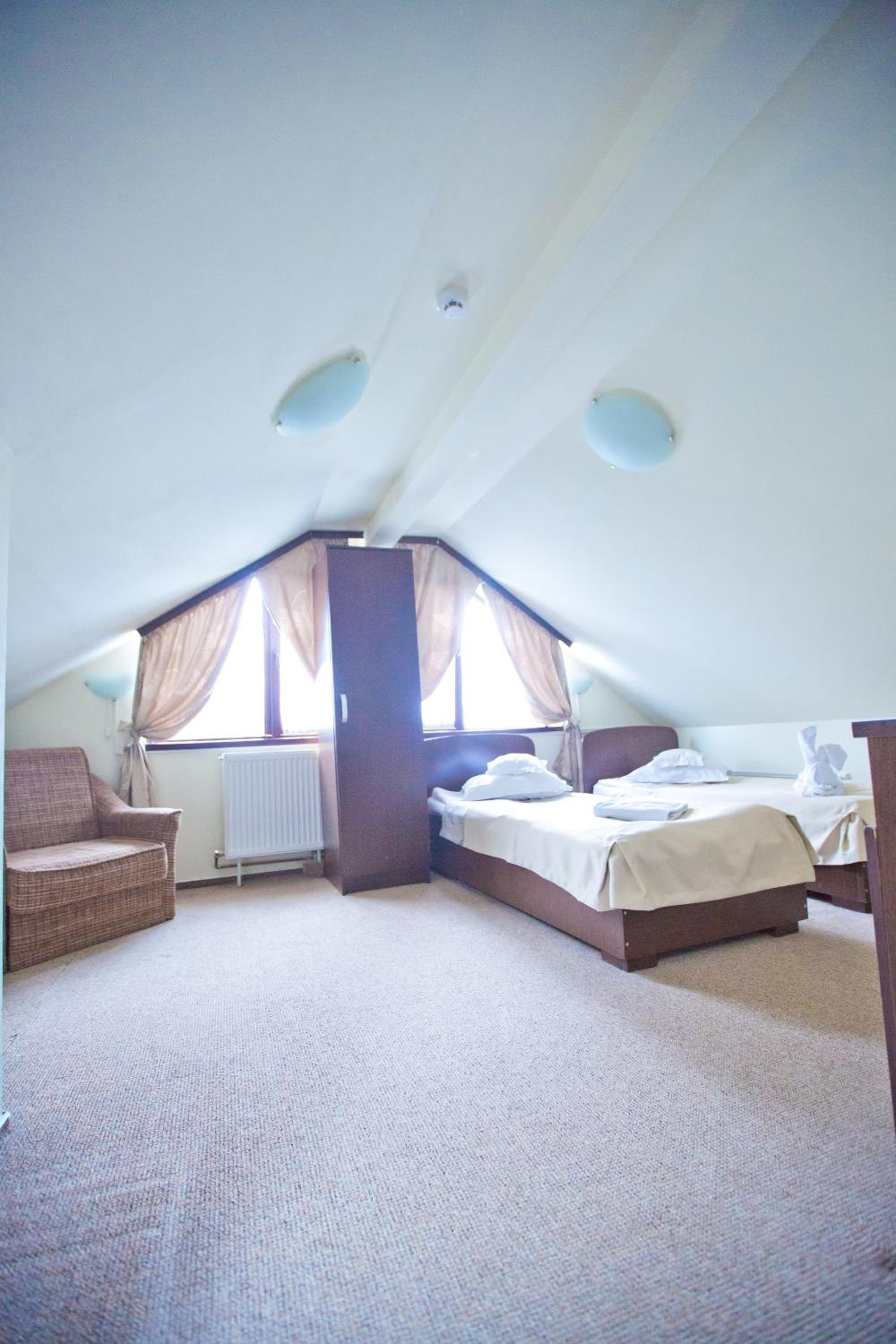 Economy Double or Twin Room - Photo 7
