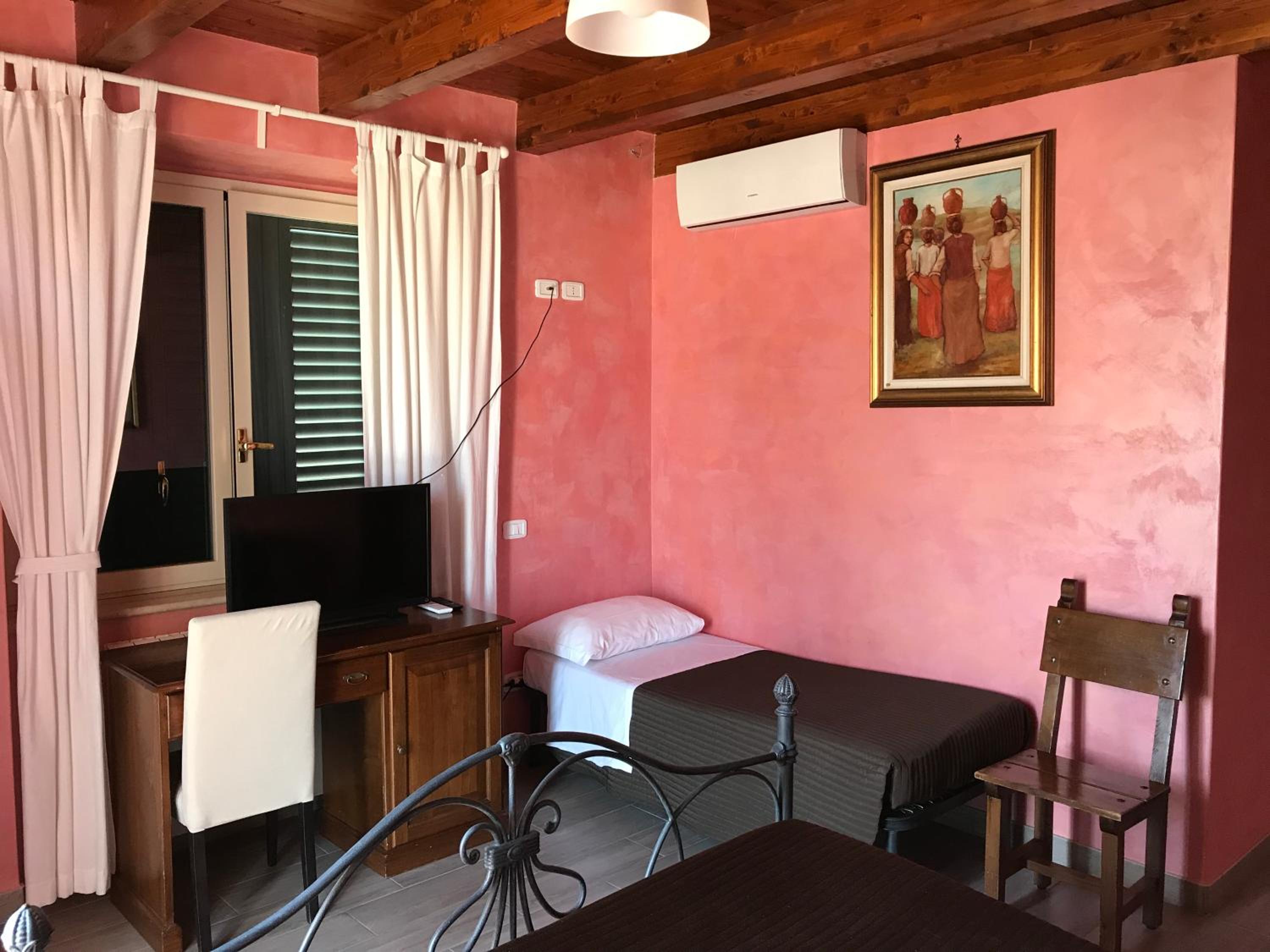 Deluxe Triple Room with Sea View photo 1