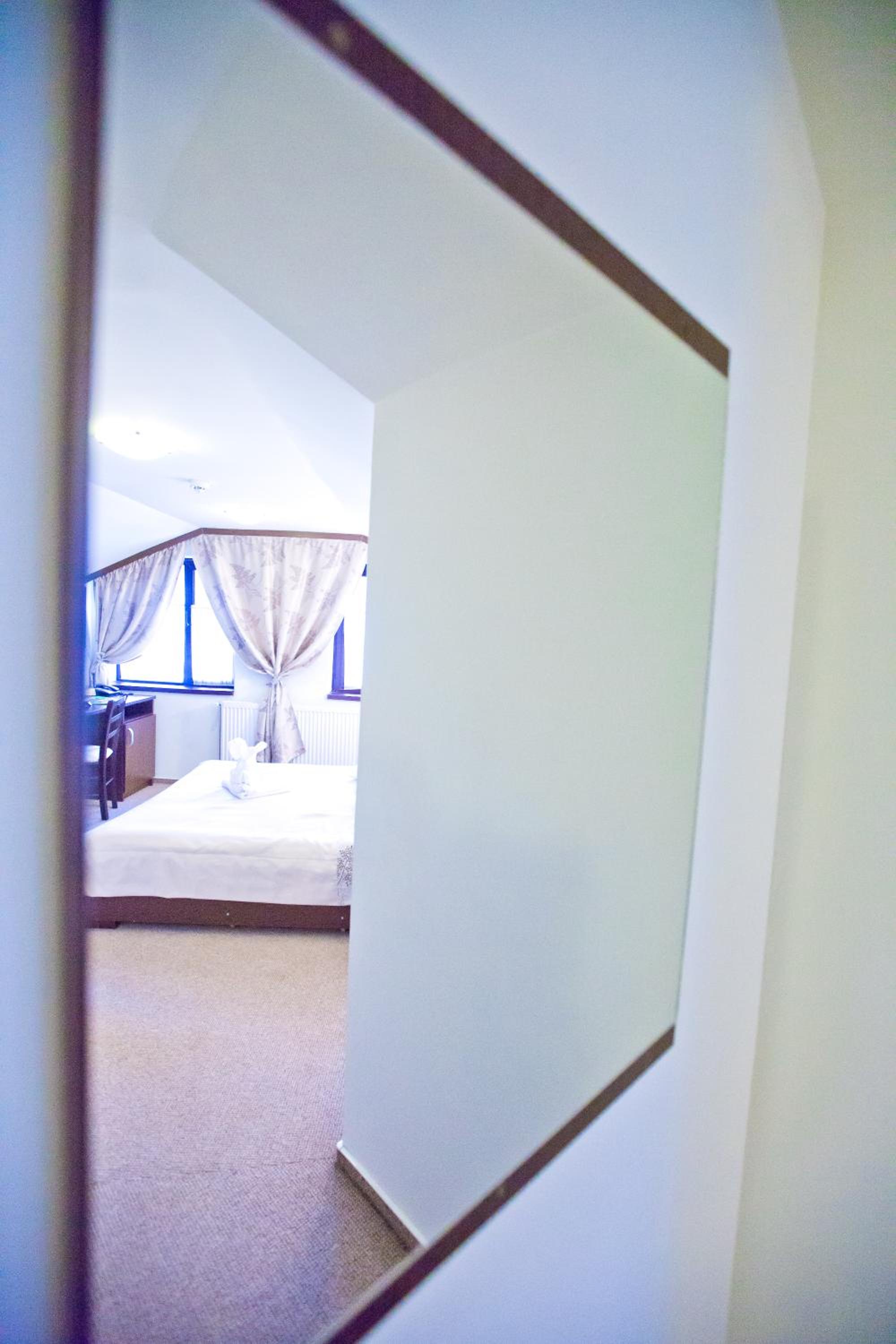 Economy Double or Twin Room - Photo 14