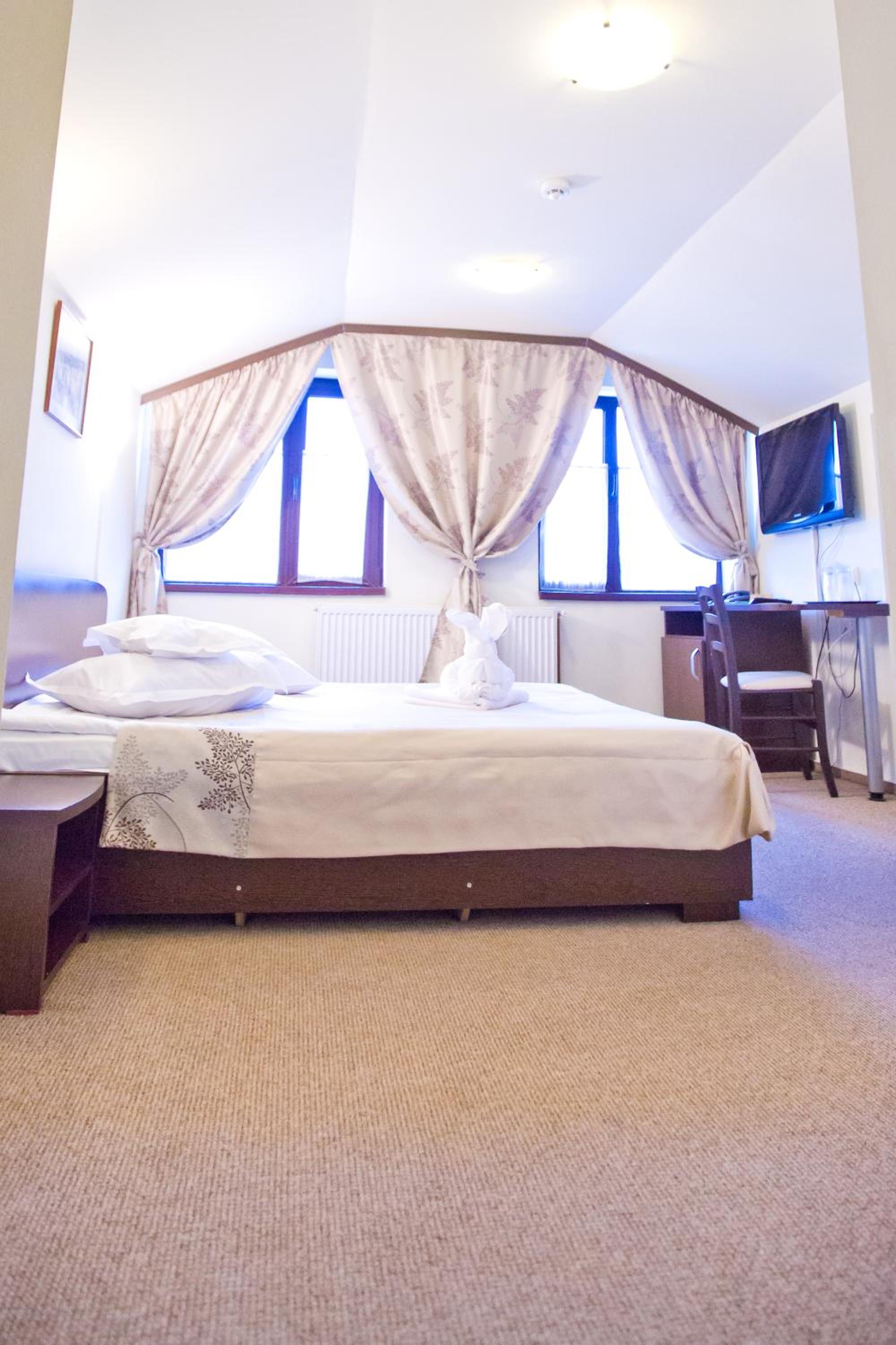 Economy Double or Twin Room - Photo 17
