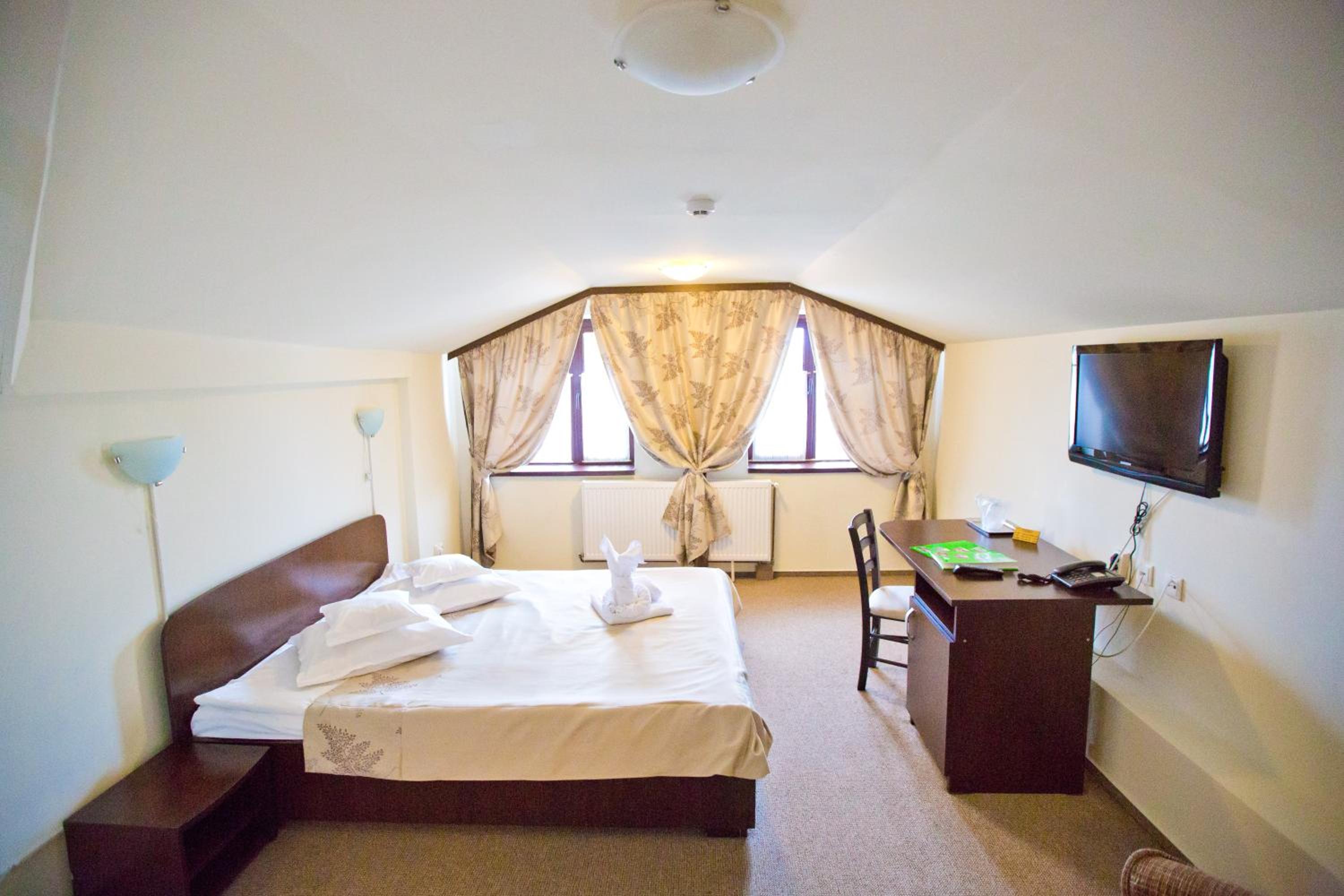 Economy Double or Twin Room - Photo 20