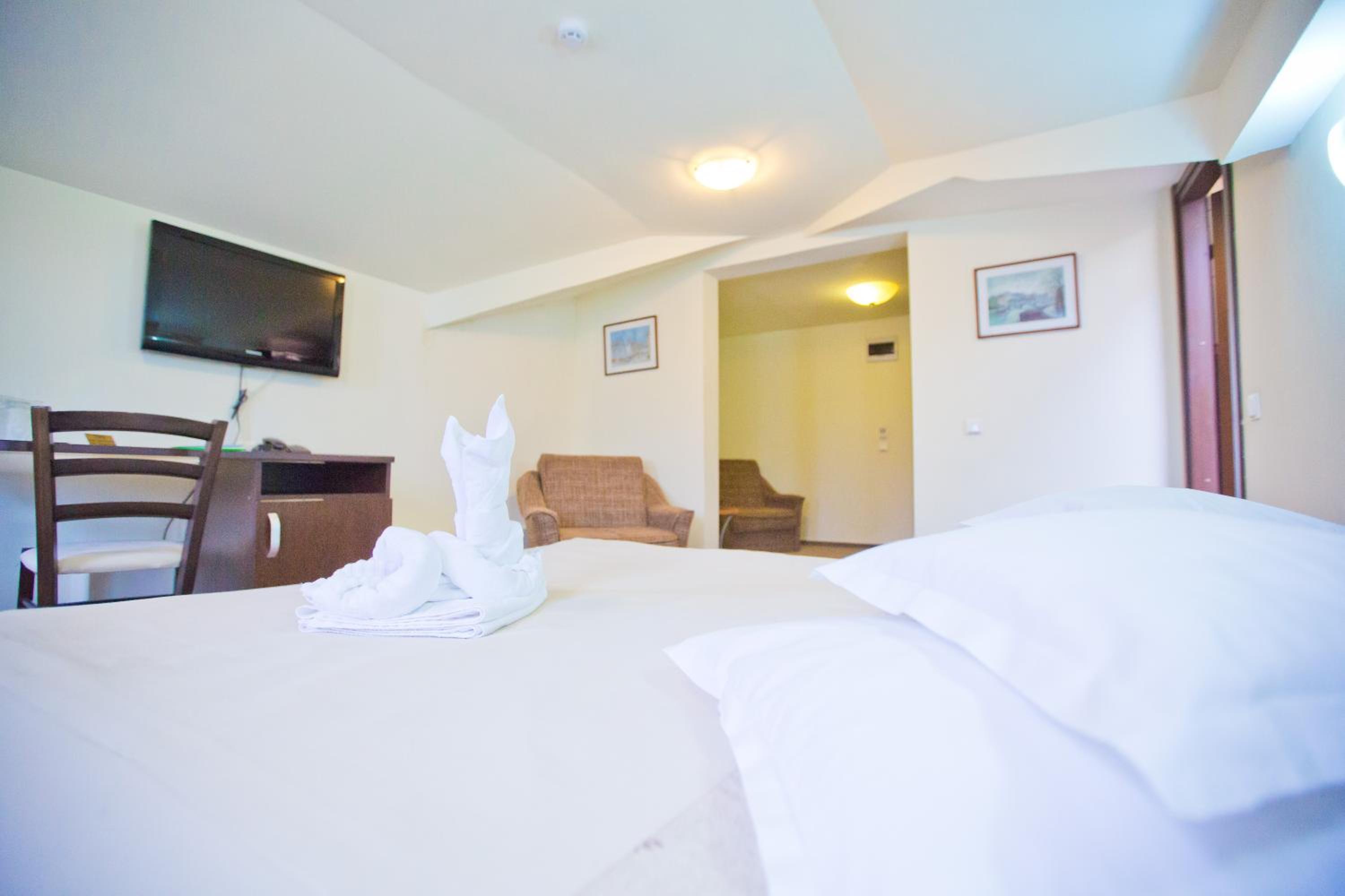Economy Double or Twin Room - Photo 26