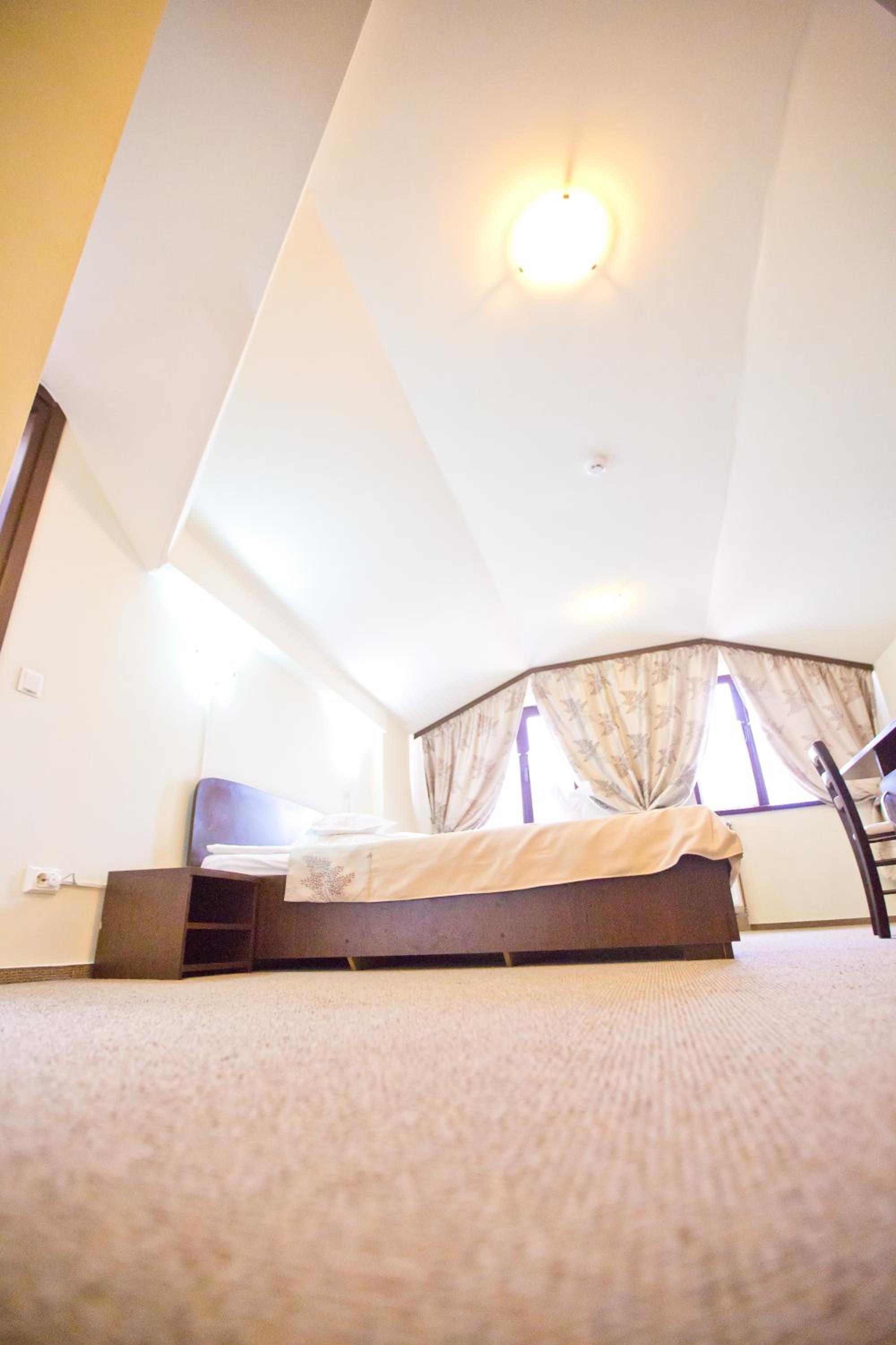 Economy Double or Twin Room - Photo 30