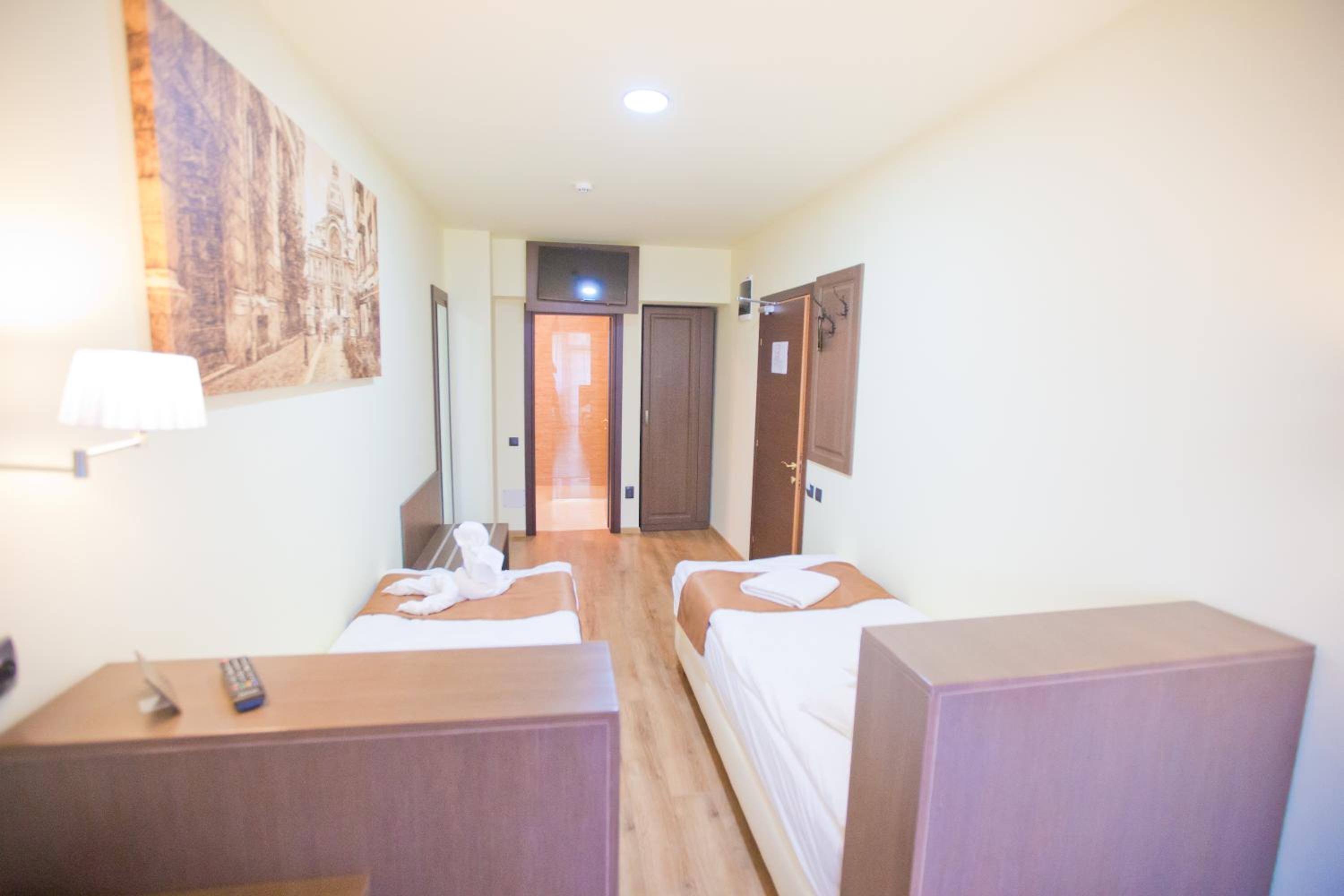 Economy Double or Twin Room - Photo 33