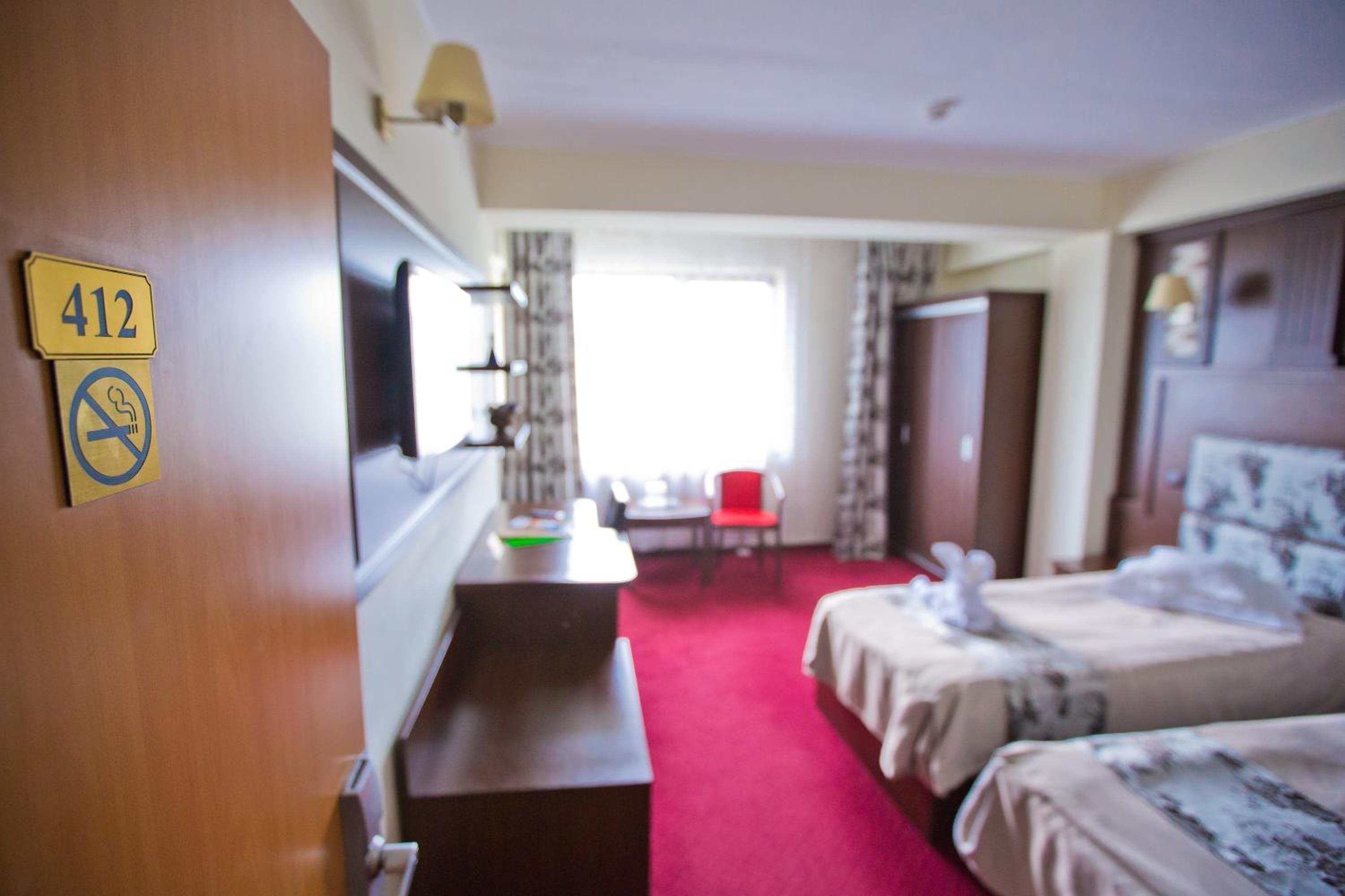 Superior Double or Twin Room - Photo 34