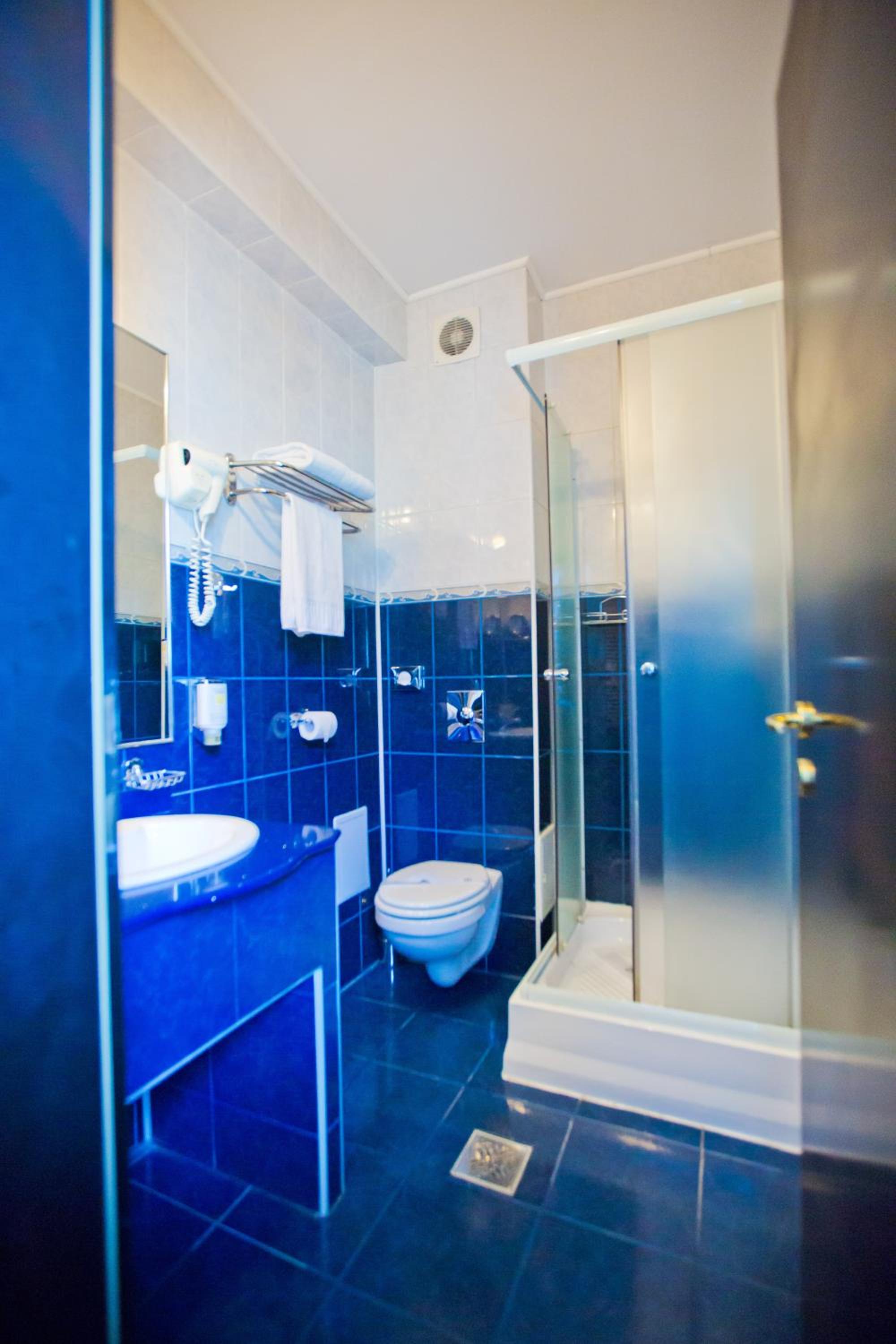 Superior Double or Twin Room - Photo 36