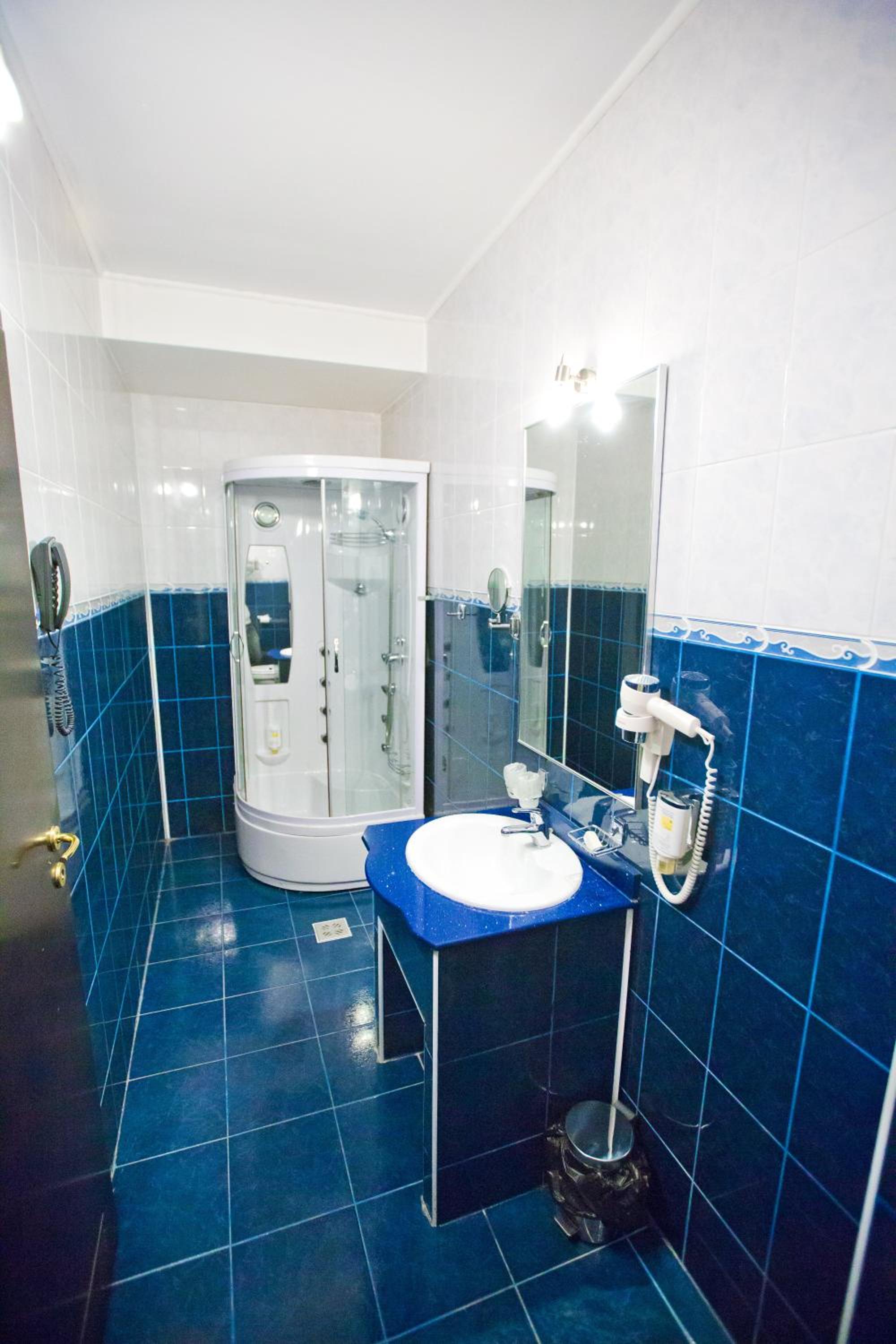 Superior Double or Twin Room - Photo 37