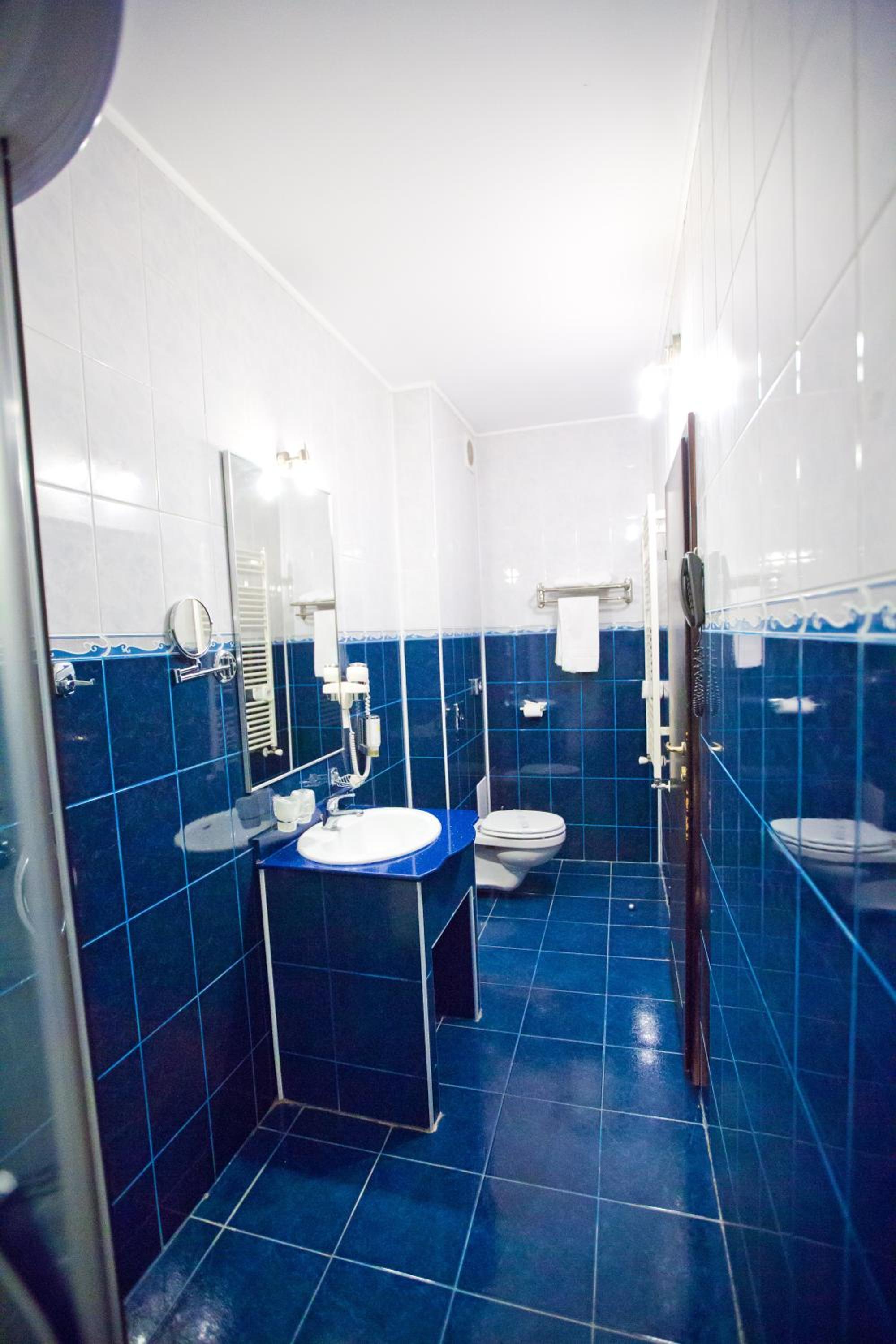 Superior Double or Twin Room - Photo 38