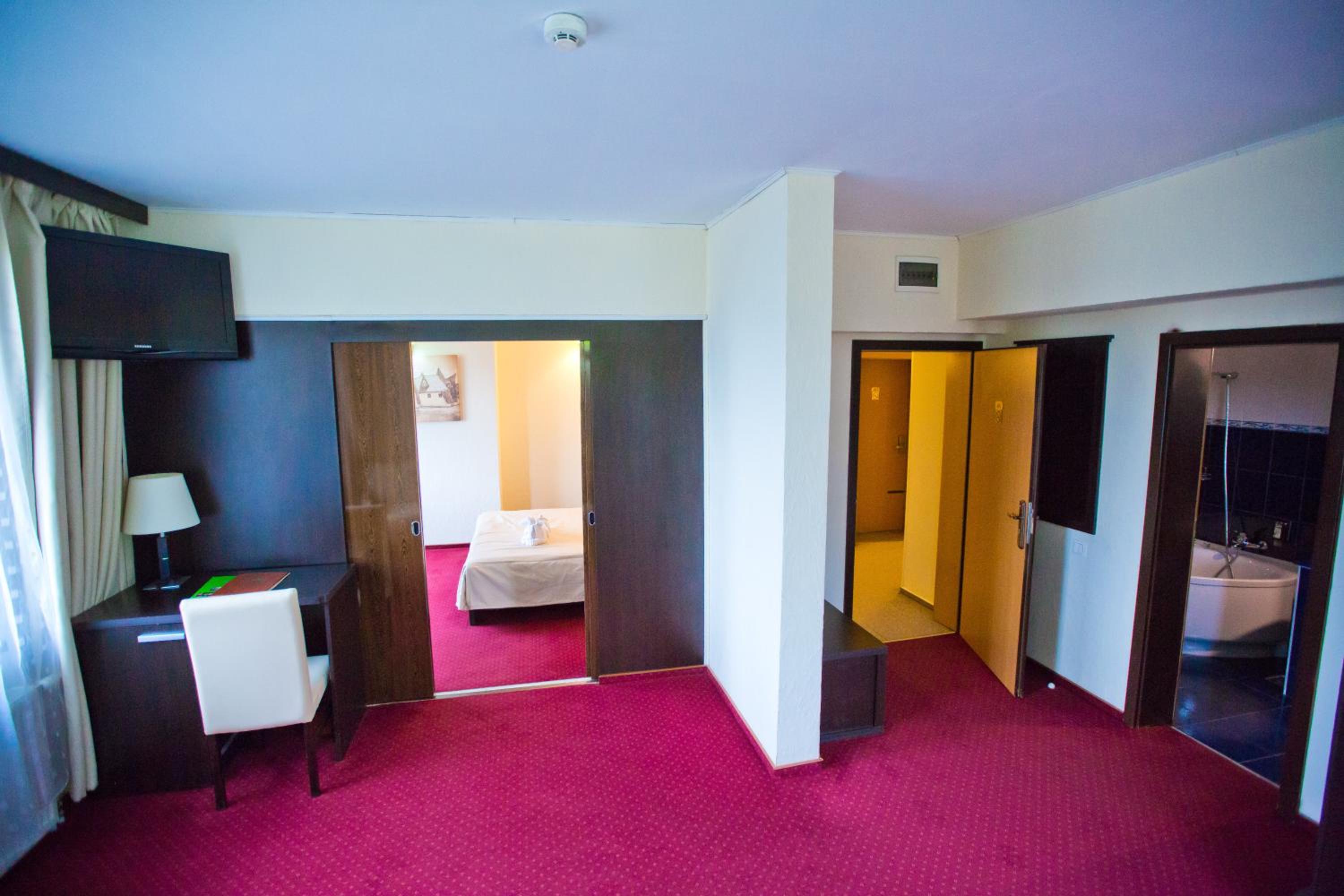 Apartment - Photo 14