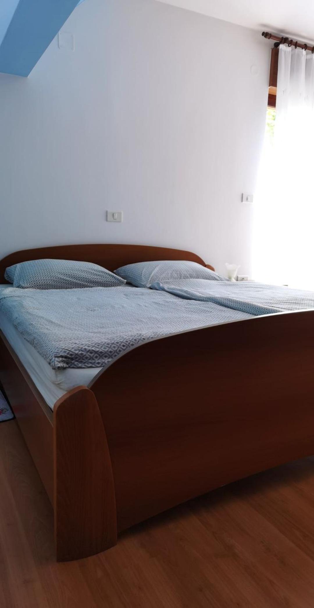 Queen Room with Shared Bathroom