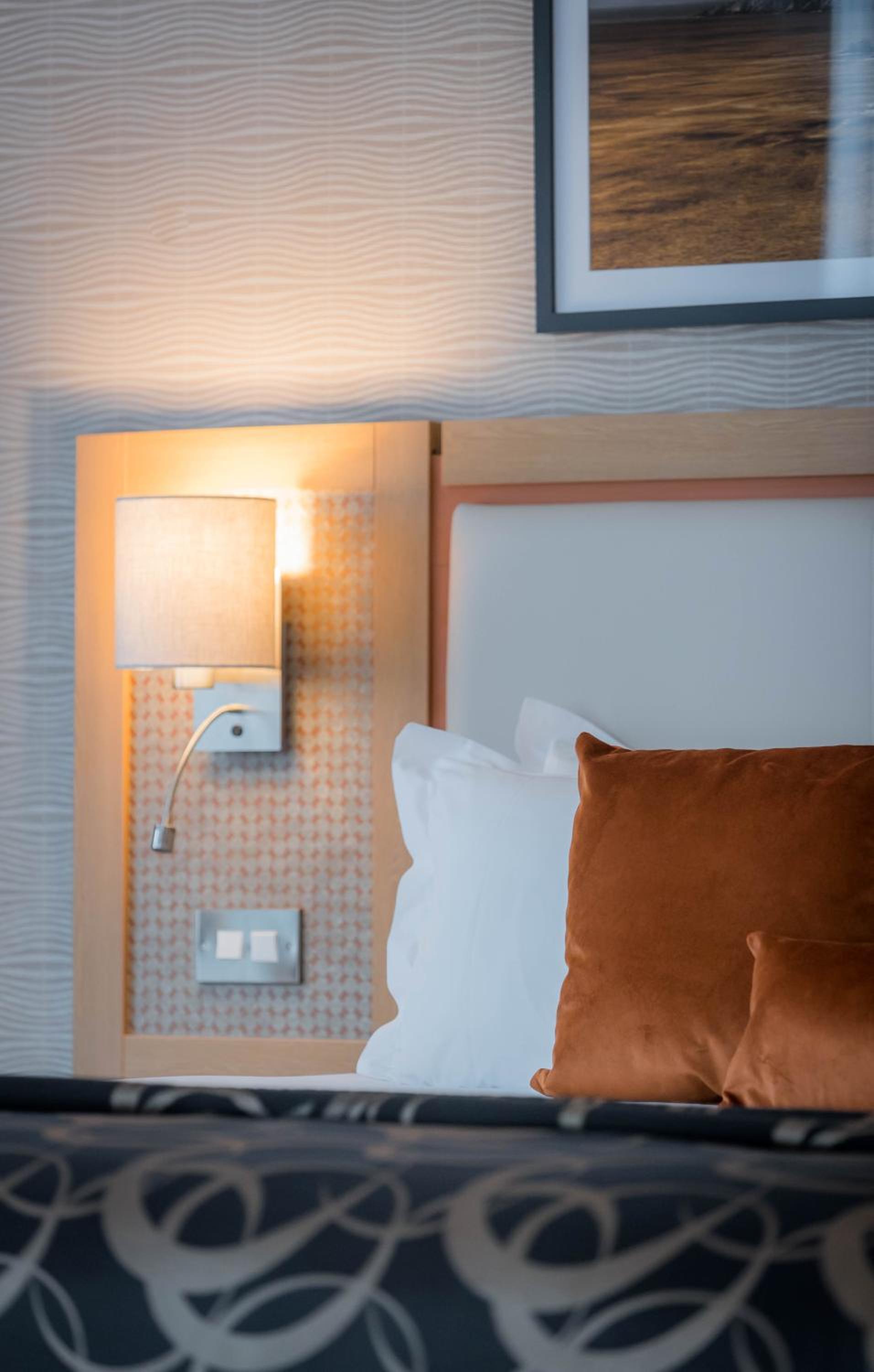 Deluxe Double & Single Room