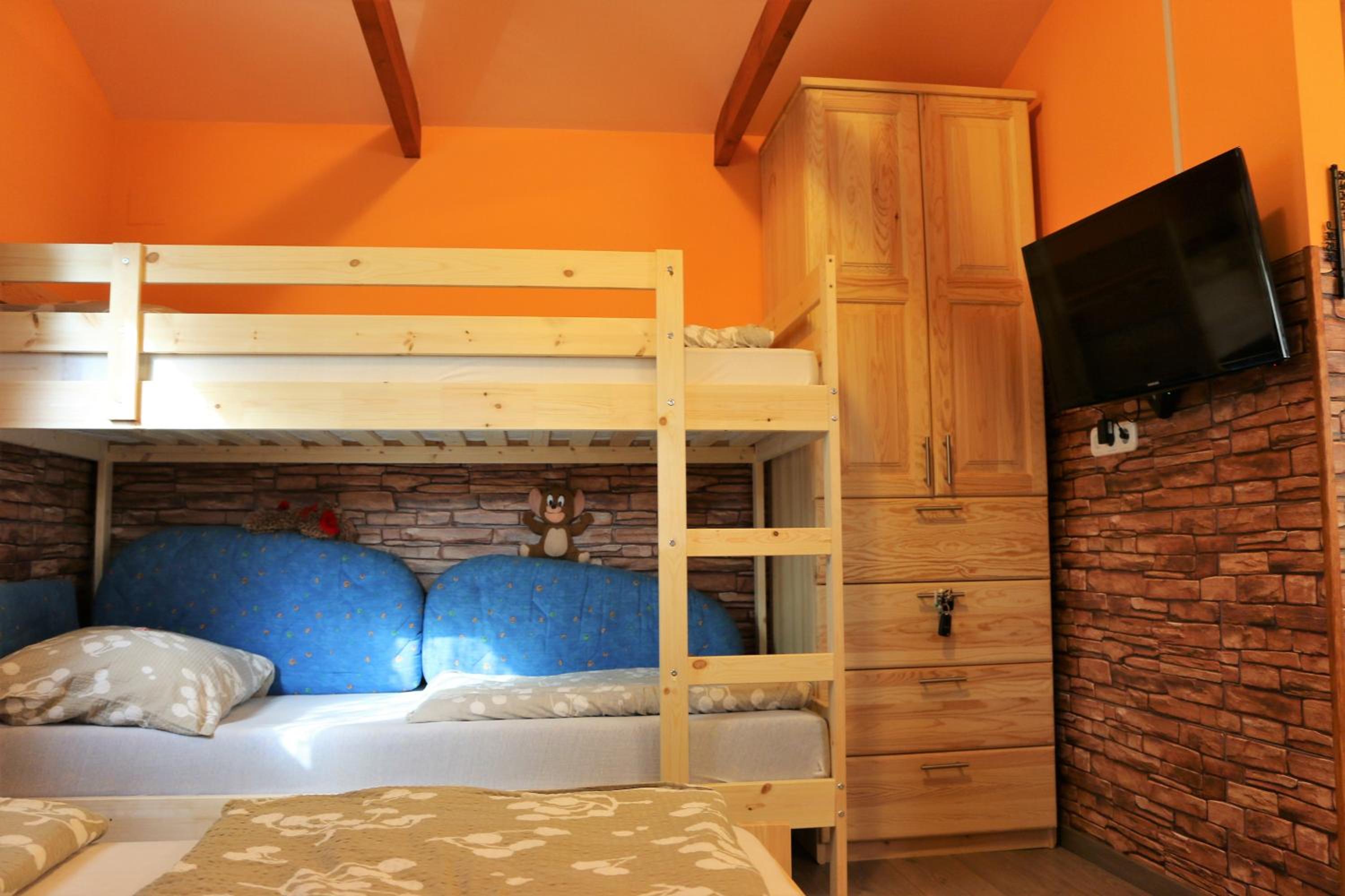 One-Bedroom Chalet - Photo 5