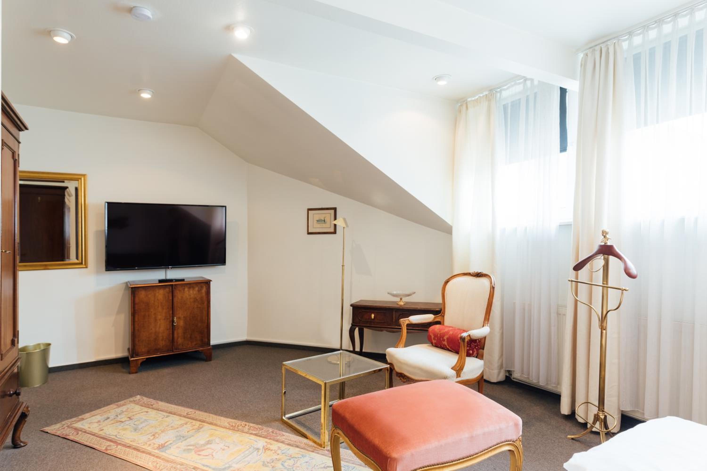 Double Room - Photo 13
