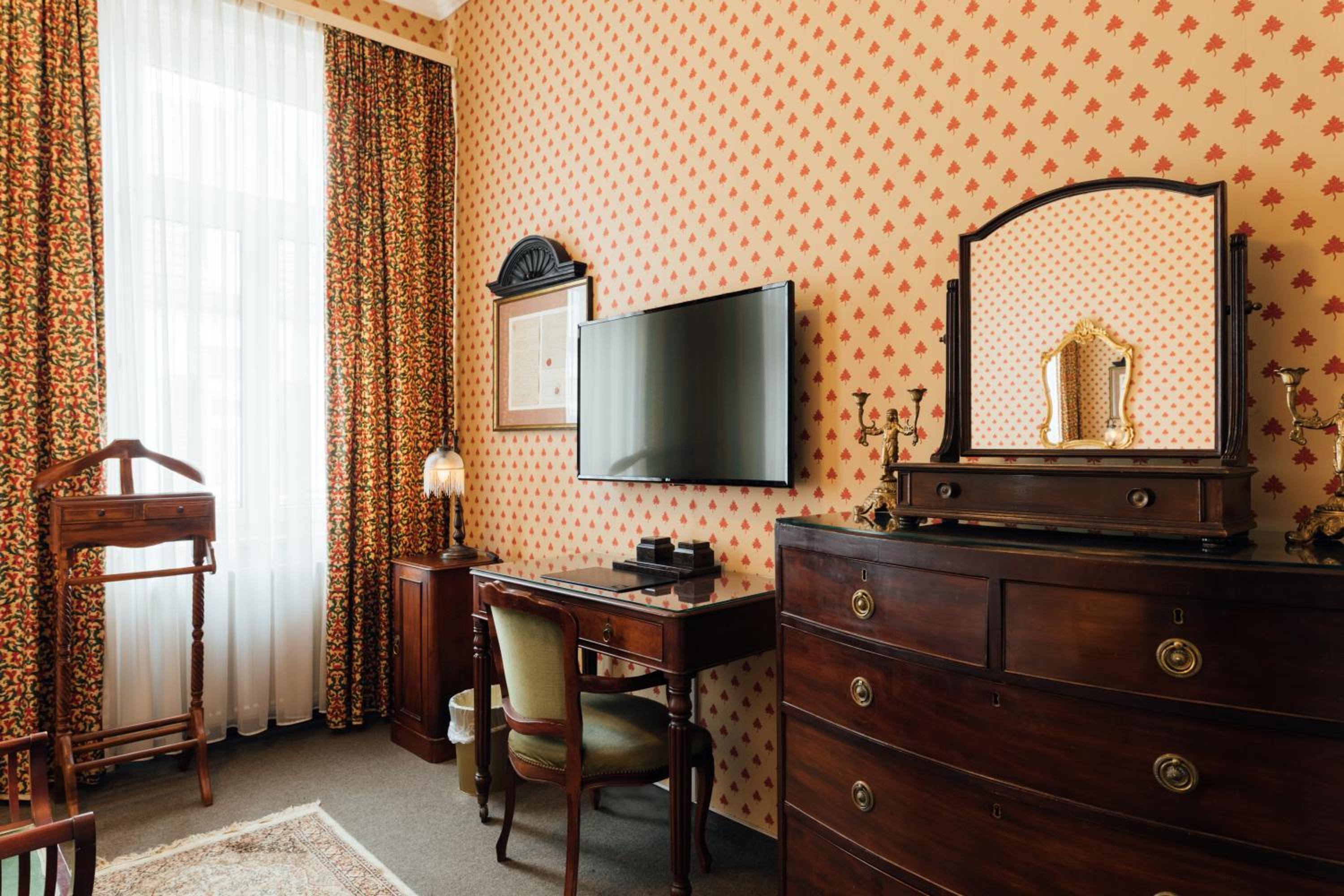 Double Room - Photo 12