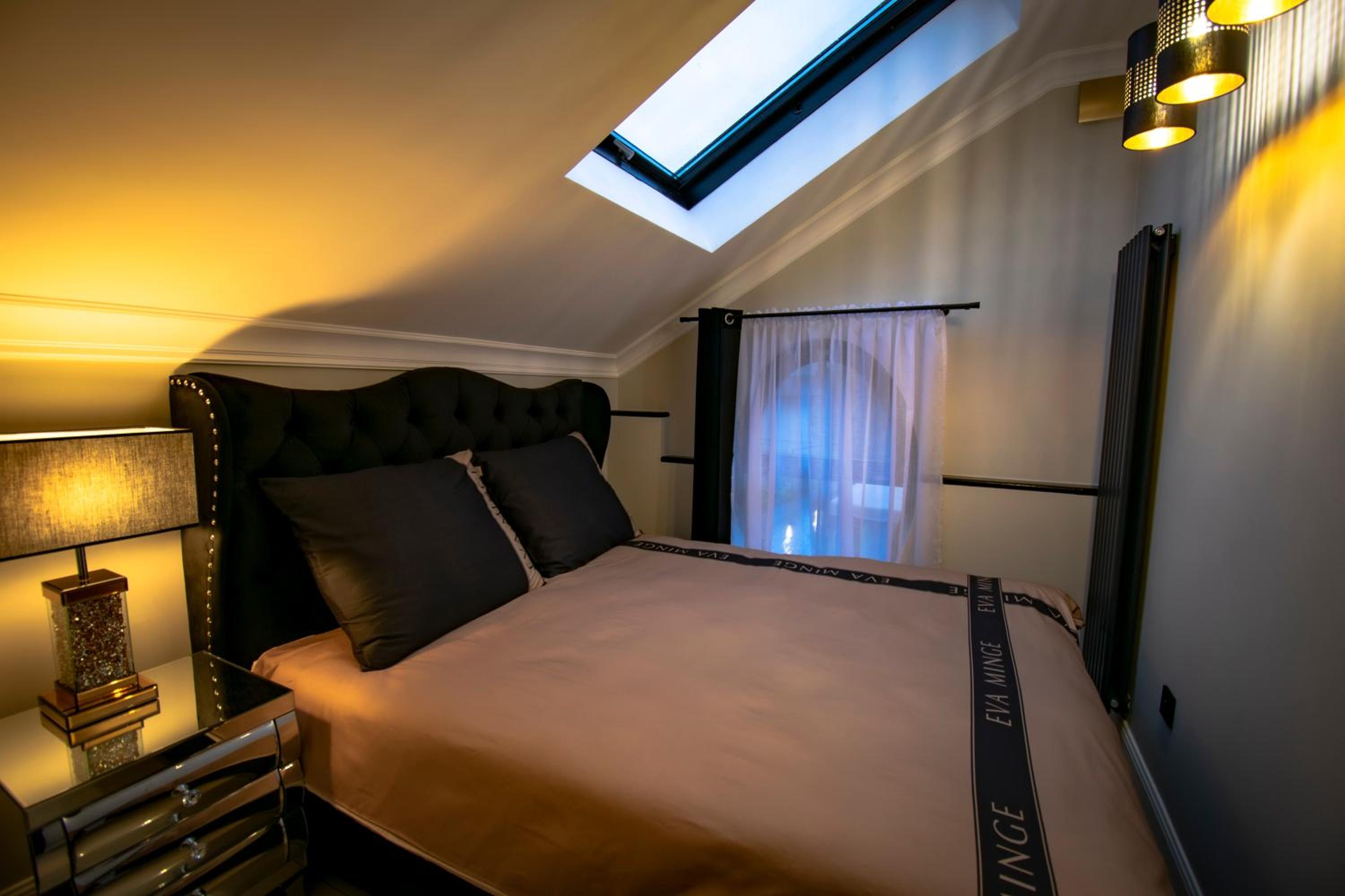One-Bedroom Apartment - Photo 20