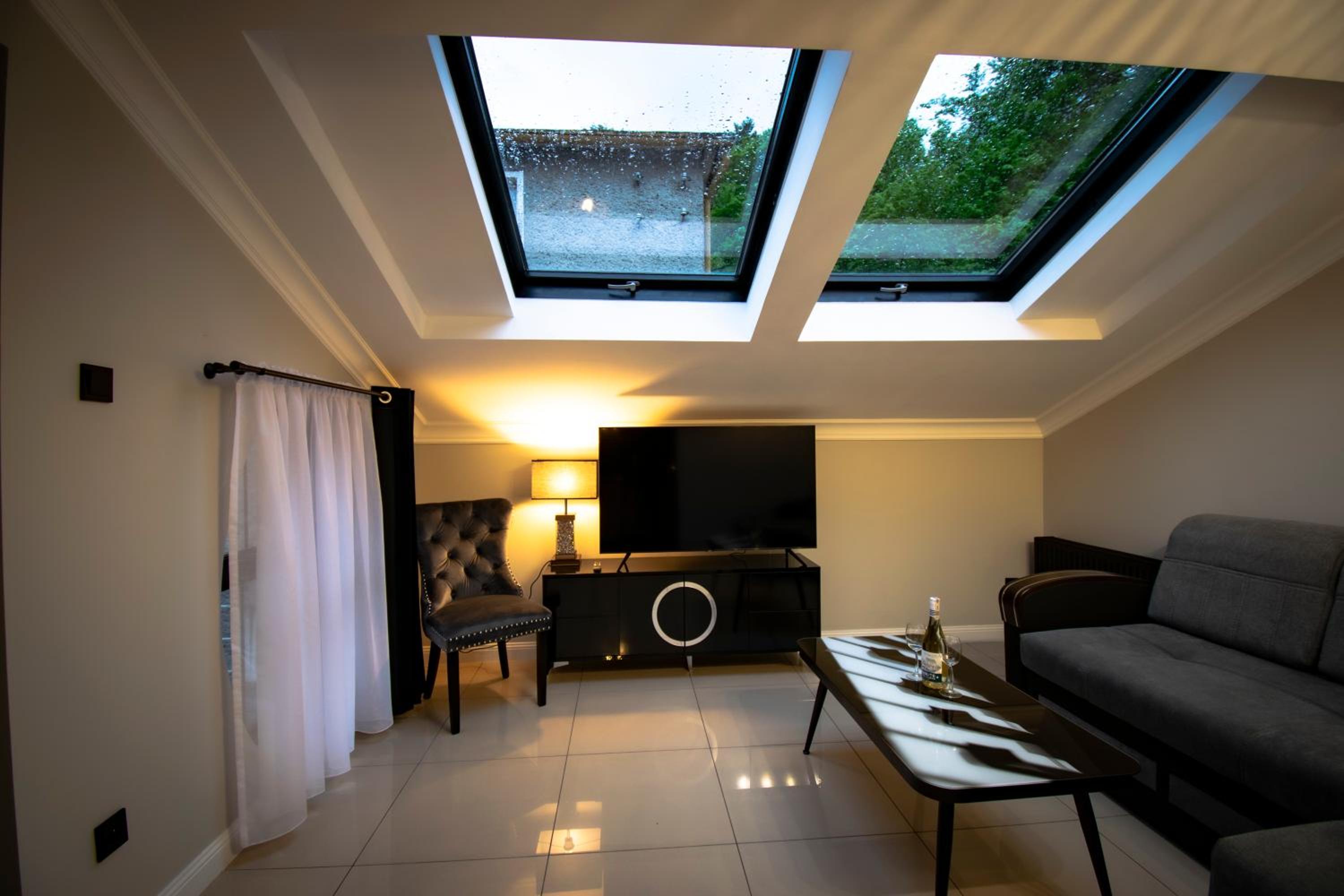 One-Bedroom Apartment - Photo 17