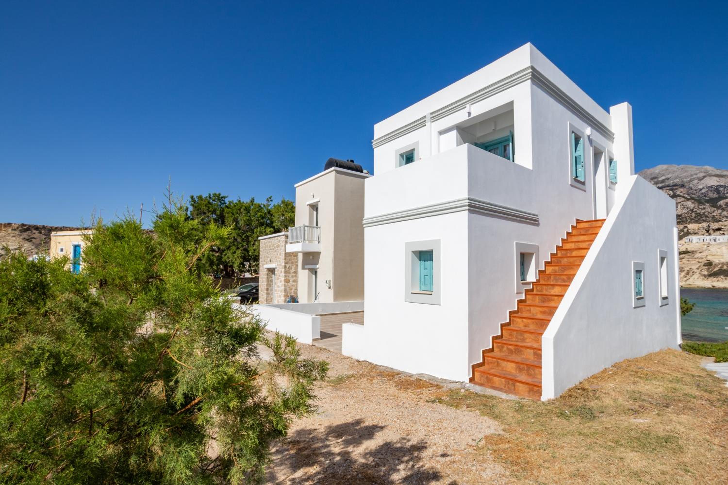 One-Bedroom House - Photo 44