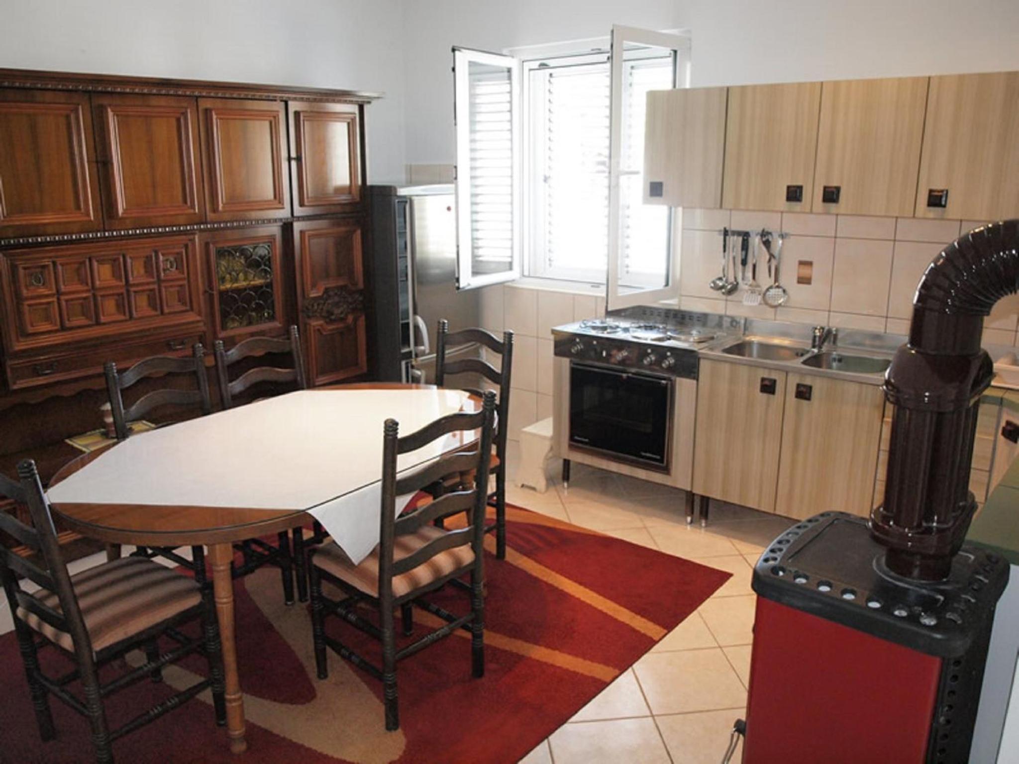 Apartment photo 3