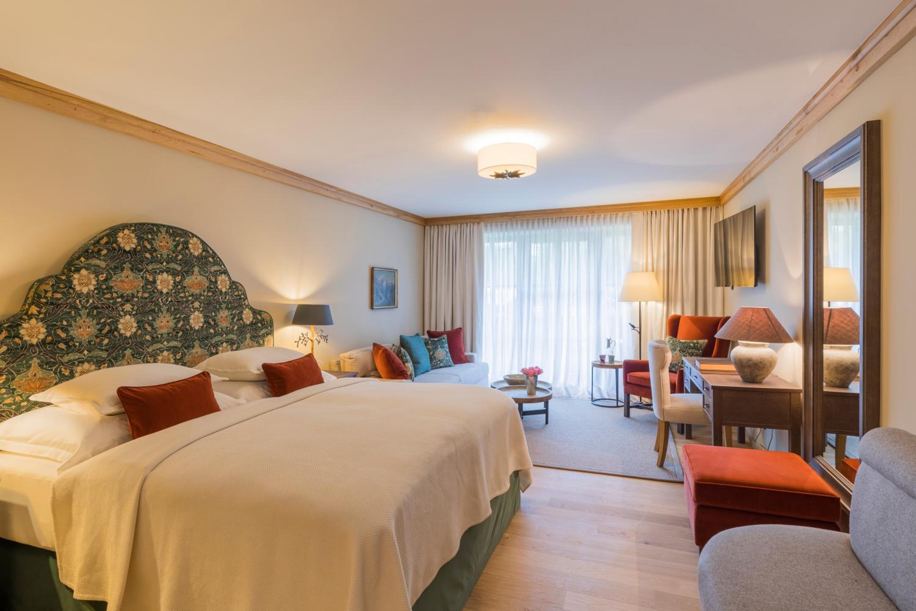 Deluxe Family Suite photo 1
