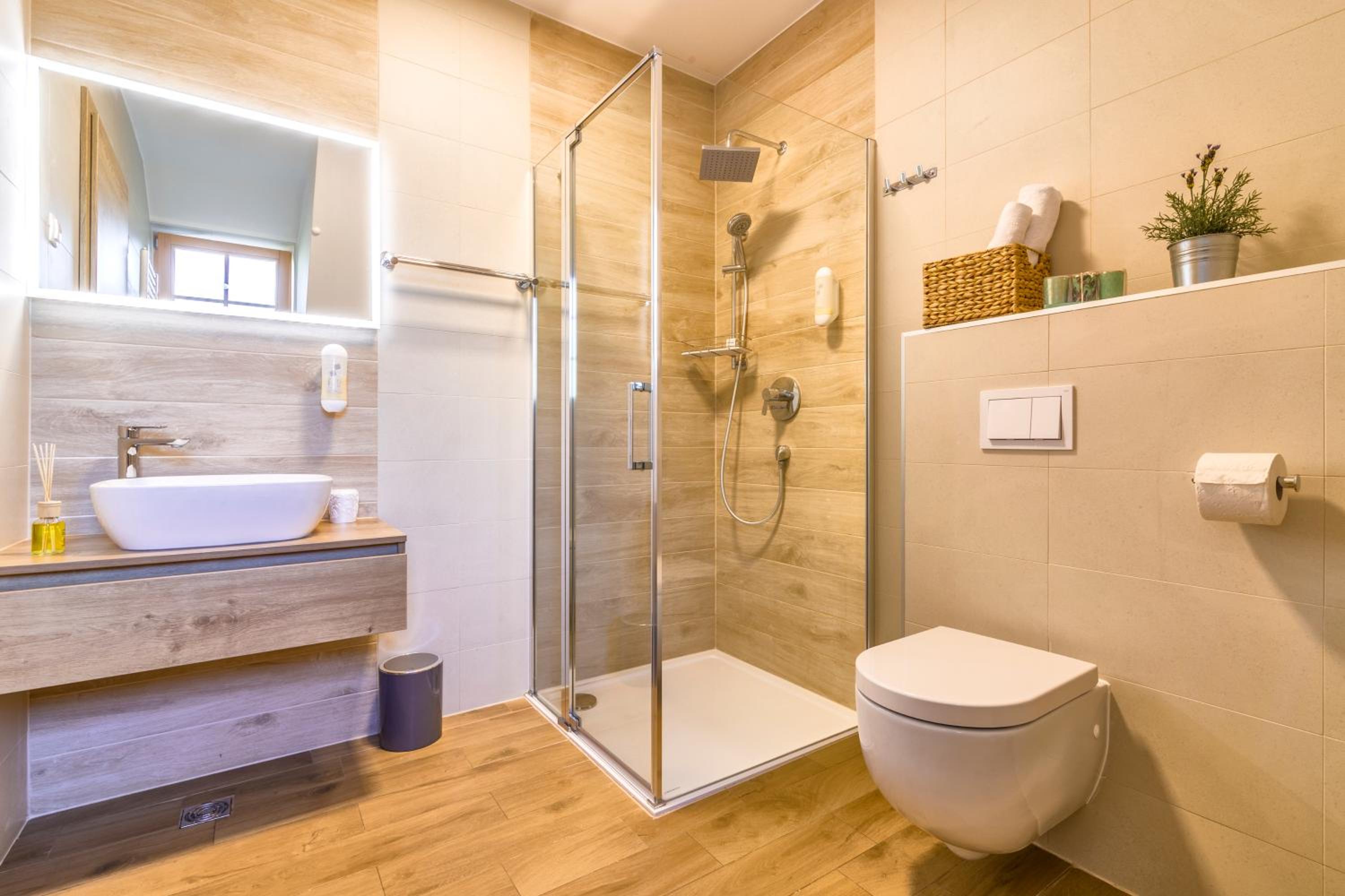 Comfort Double Room with Plitvica Creek View - Photo 5