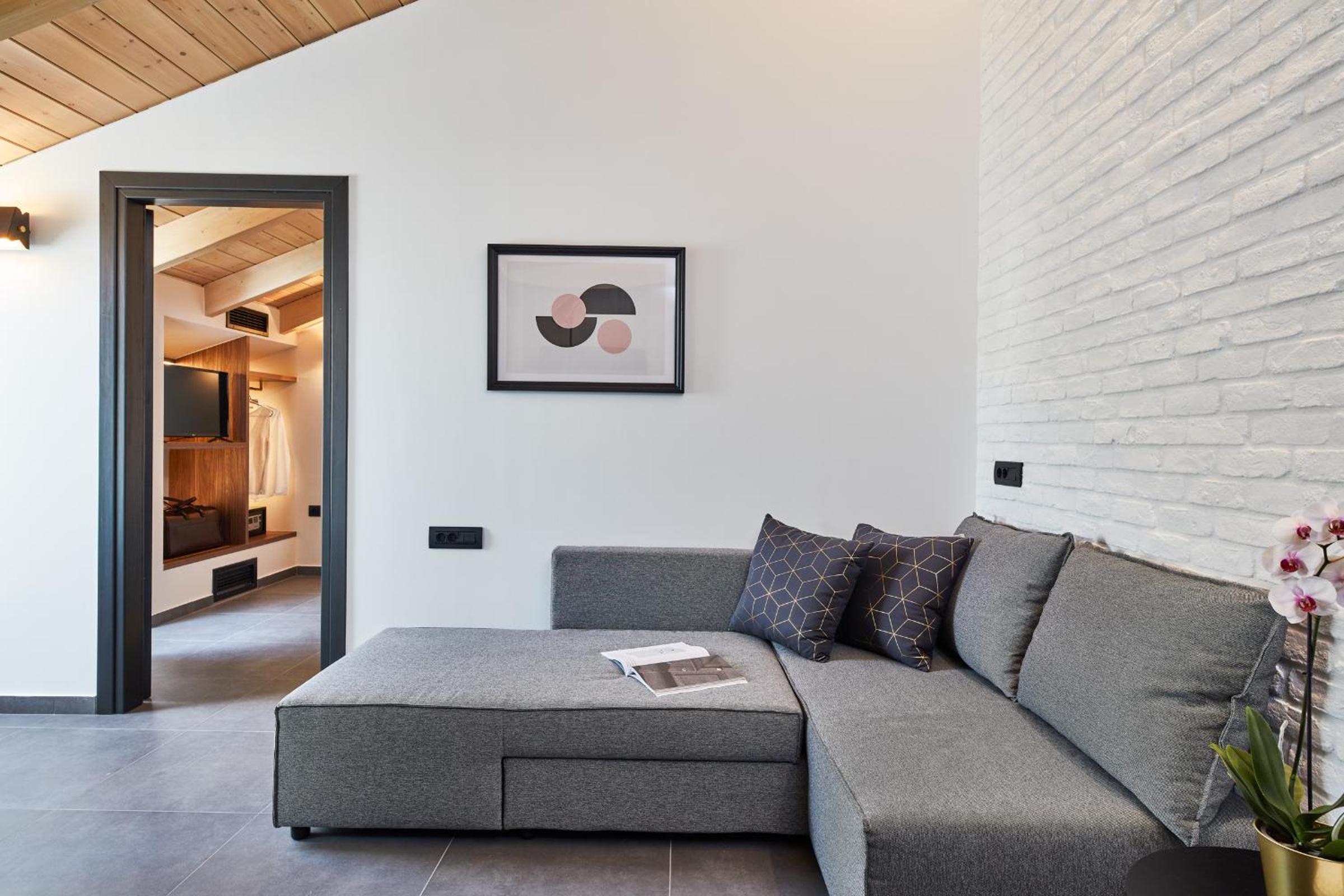 One-Bedroom Suite