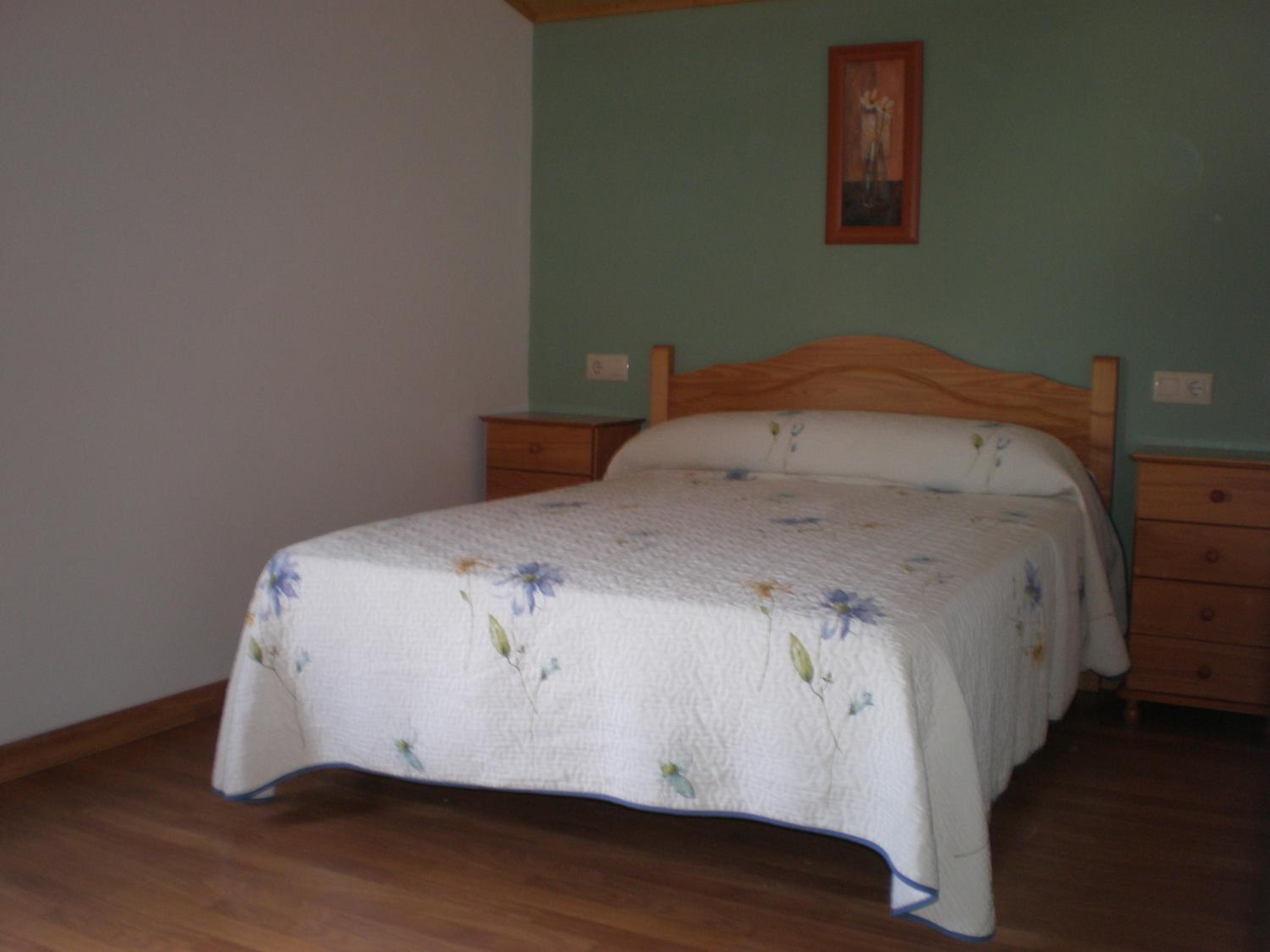 Three-Bedroom Apartment - Photo 4