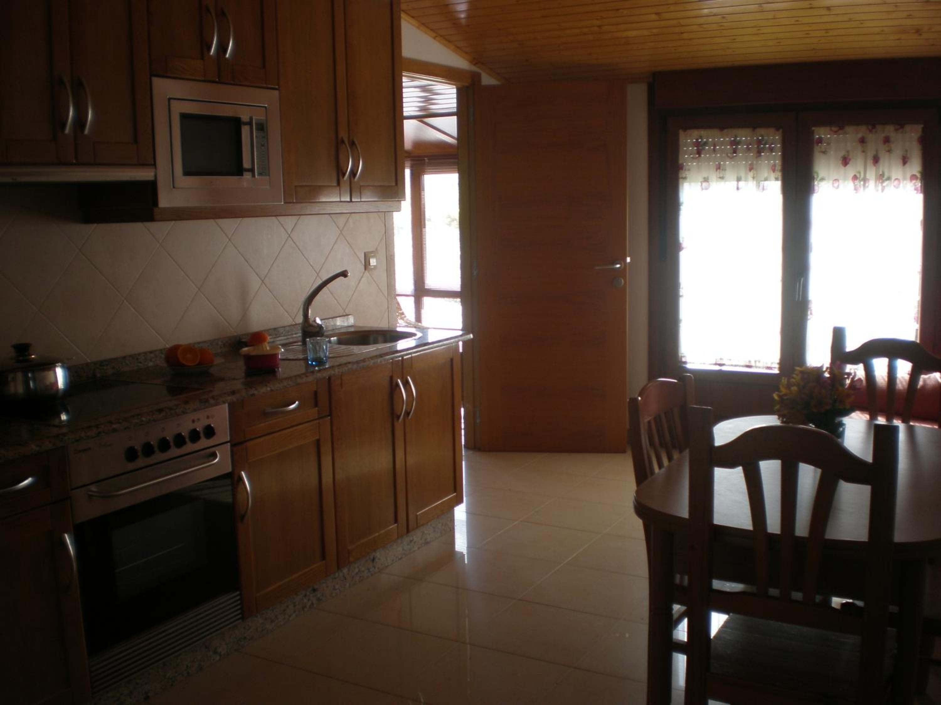 Three-Bedroom Apartment - Photo 3