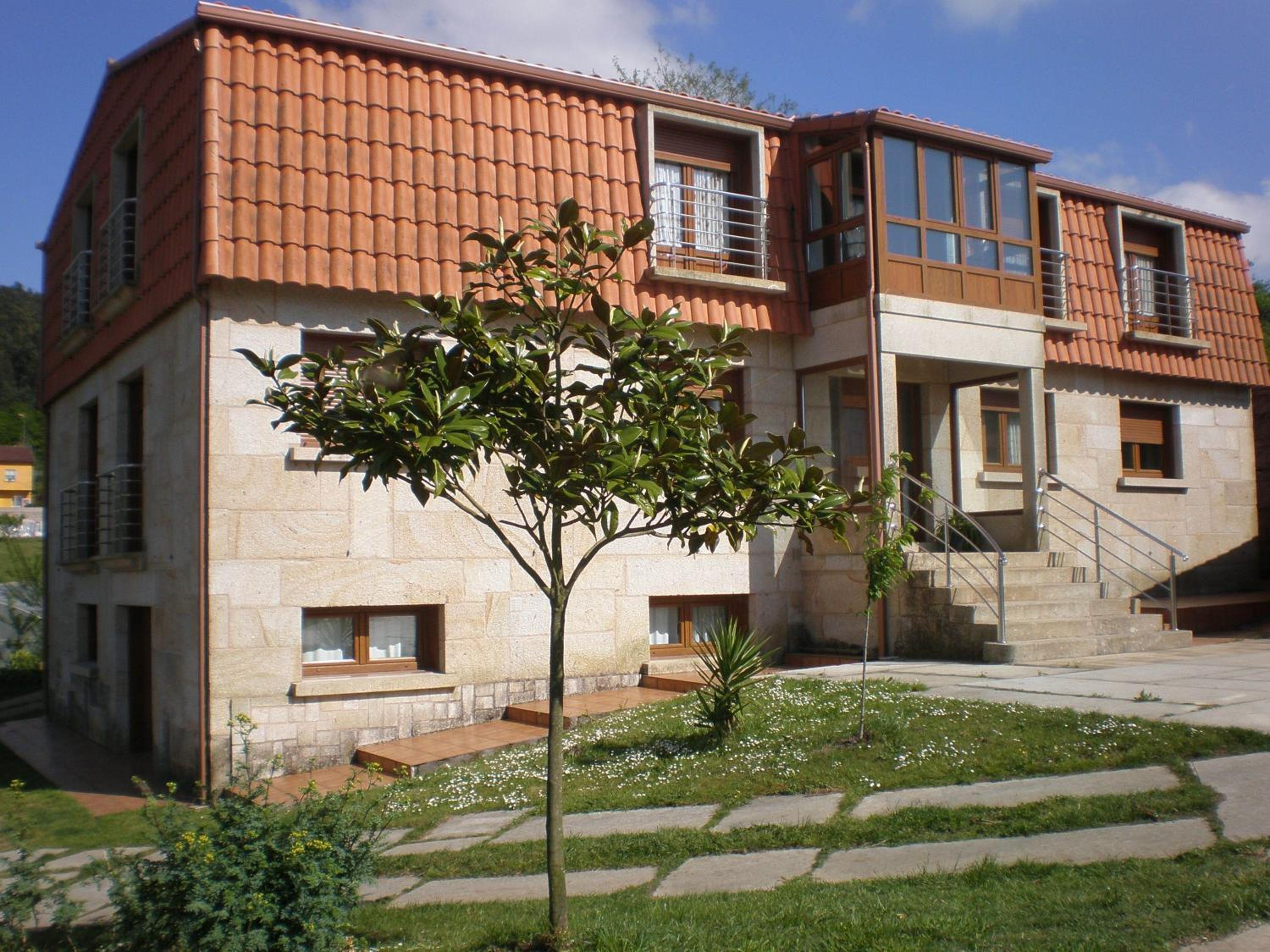 Three-Bedroom Apartment - Photo 2