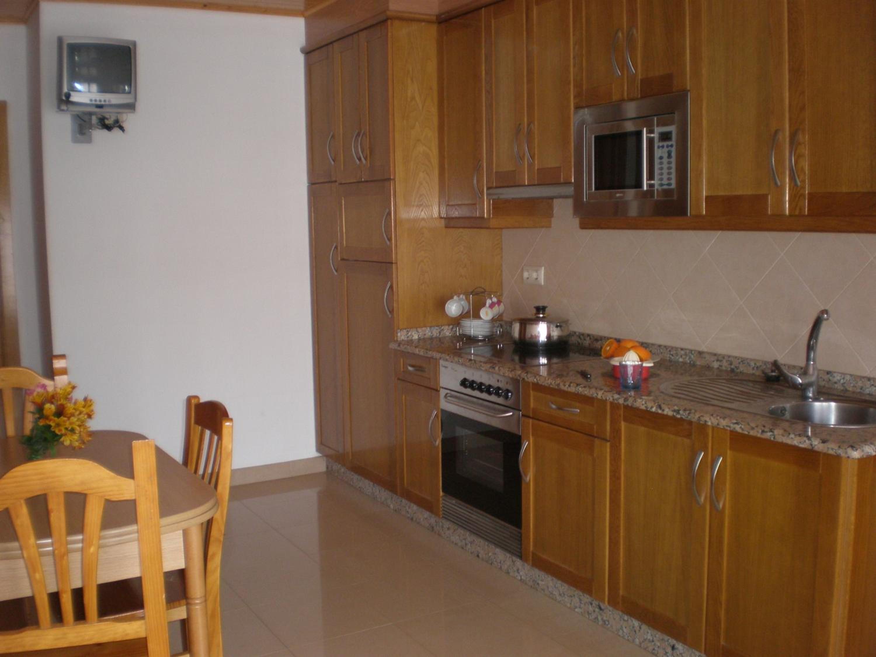 Three-Bedroom Apartment - Photo 9