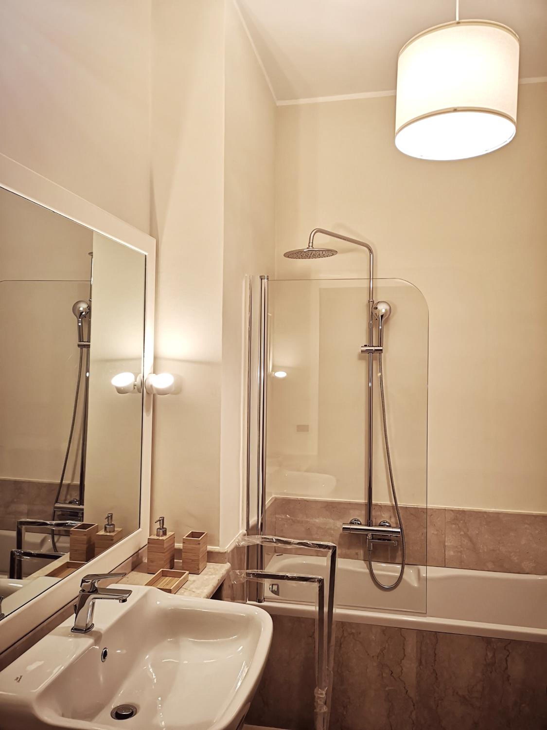 One-Bedroom Apartment - Photo 22
