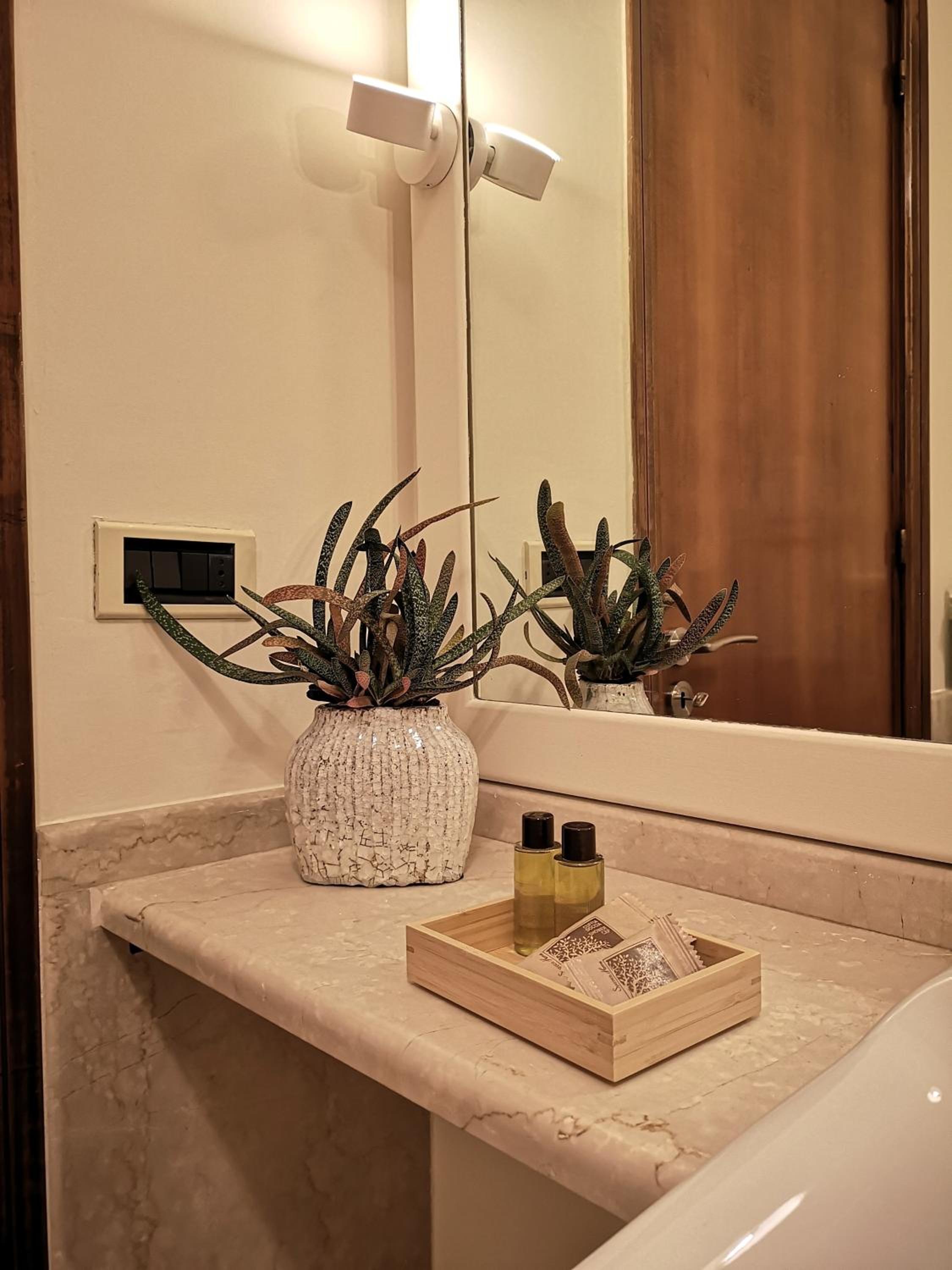 One-Bedroom Apartment - Photo 16