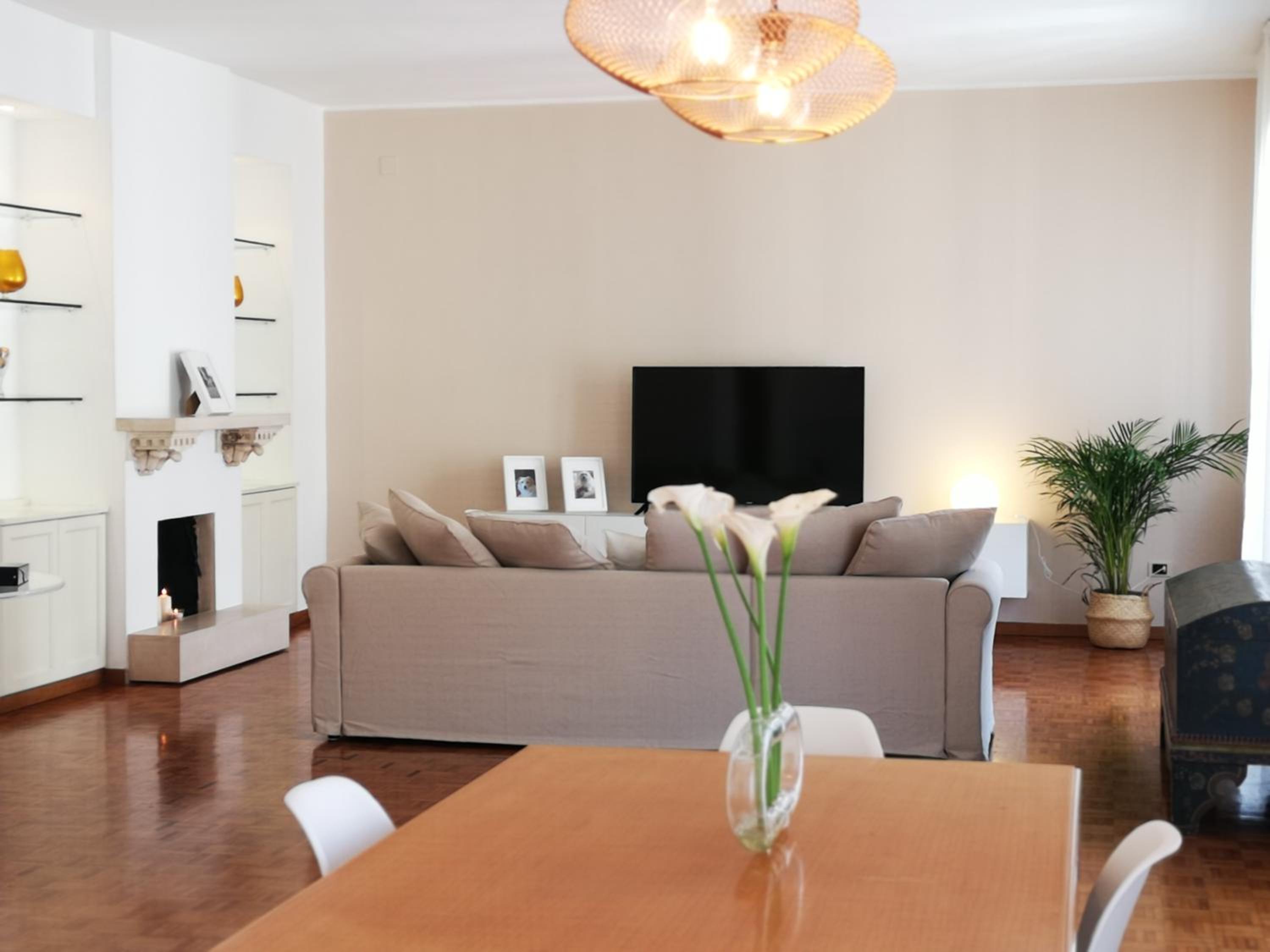 One-Bedroom Apartment - Photo 13