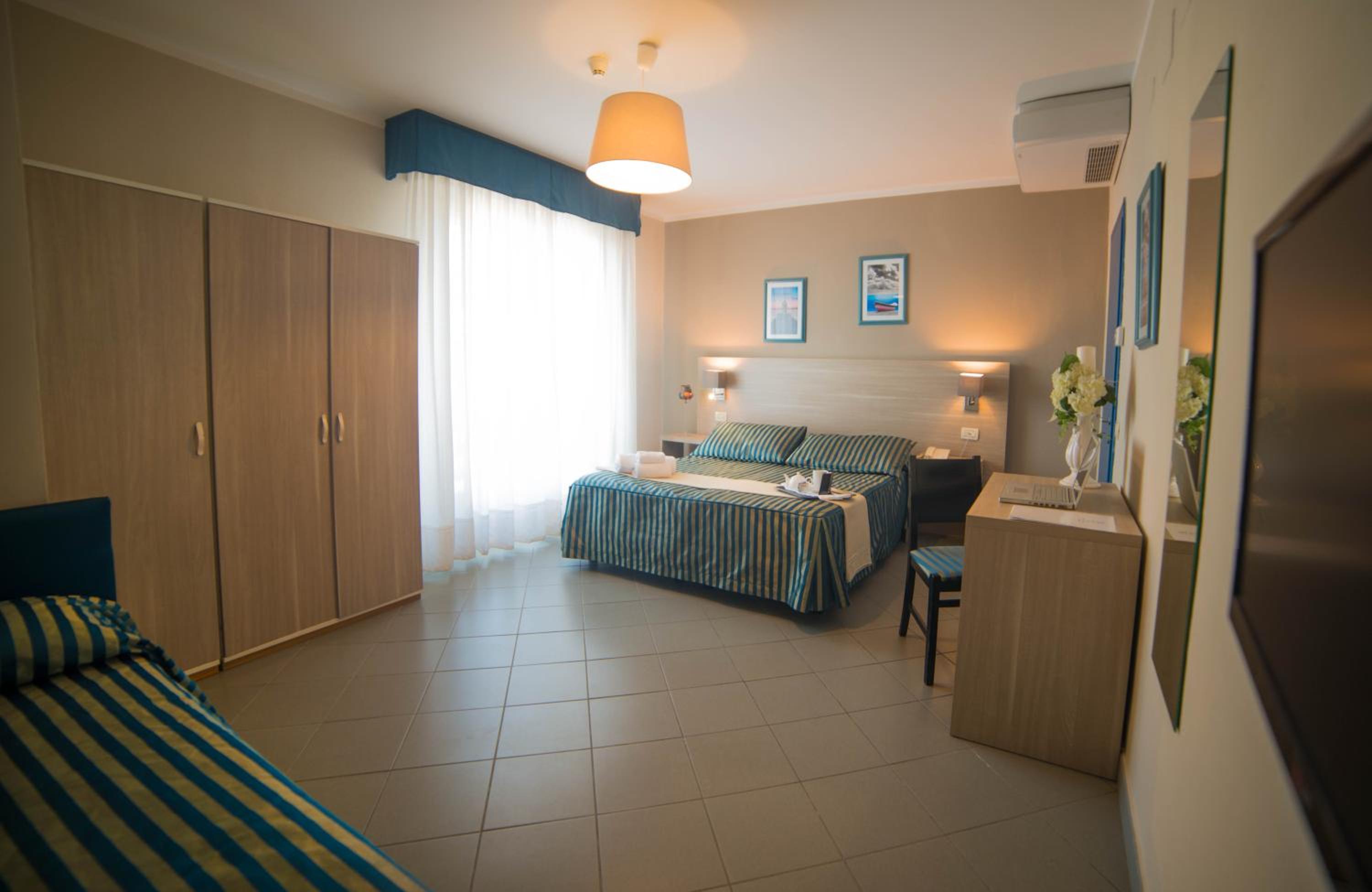 Triple Room photo 3