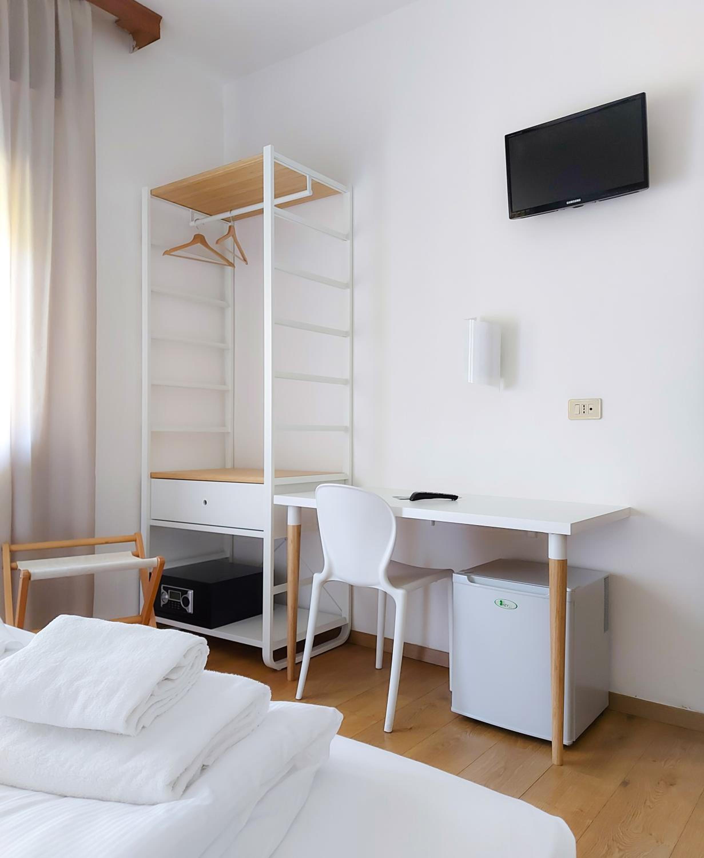 Triple Room - Photo 6
