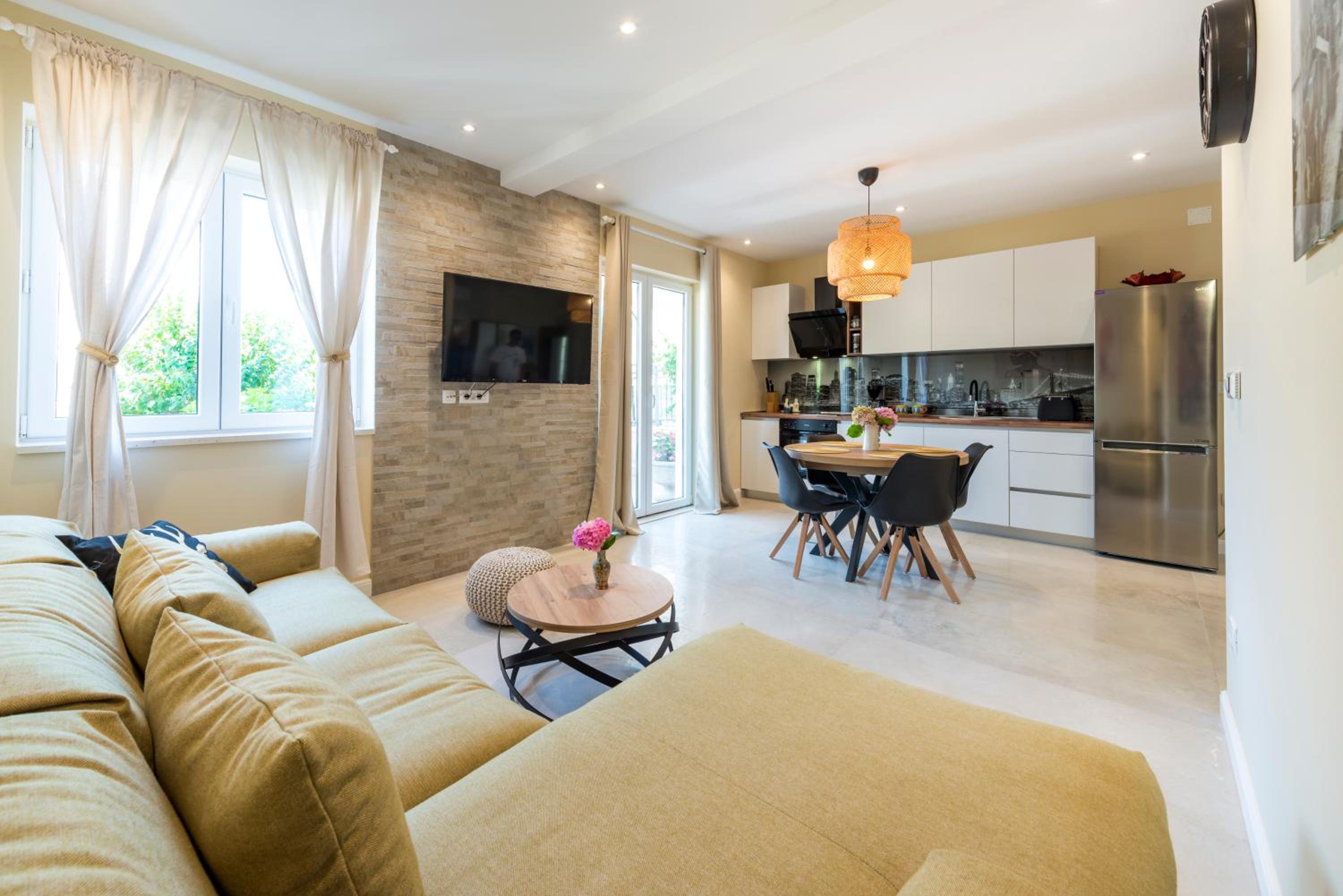 Apartment with Terrace