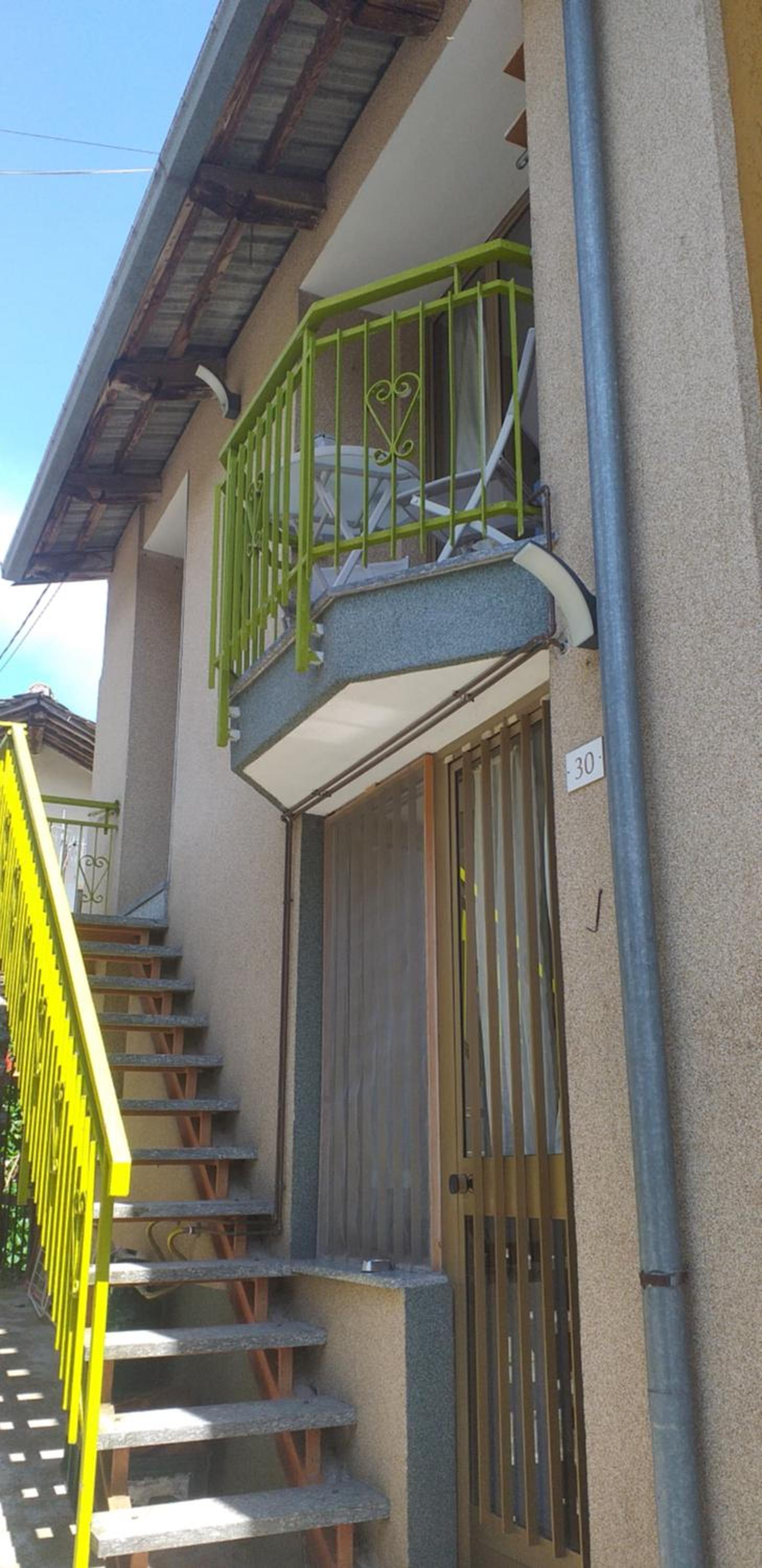 One-Bedroom House - Photo 43